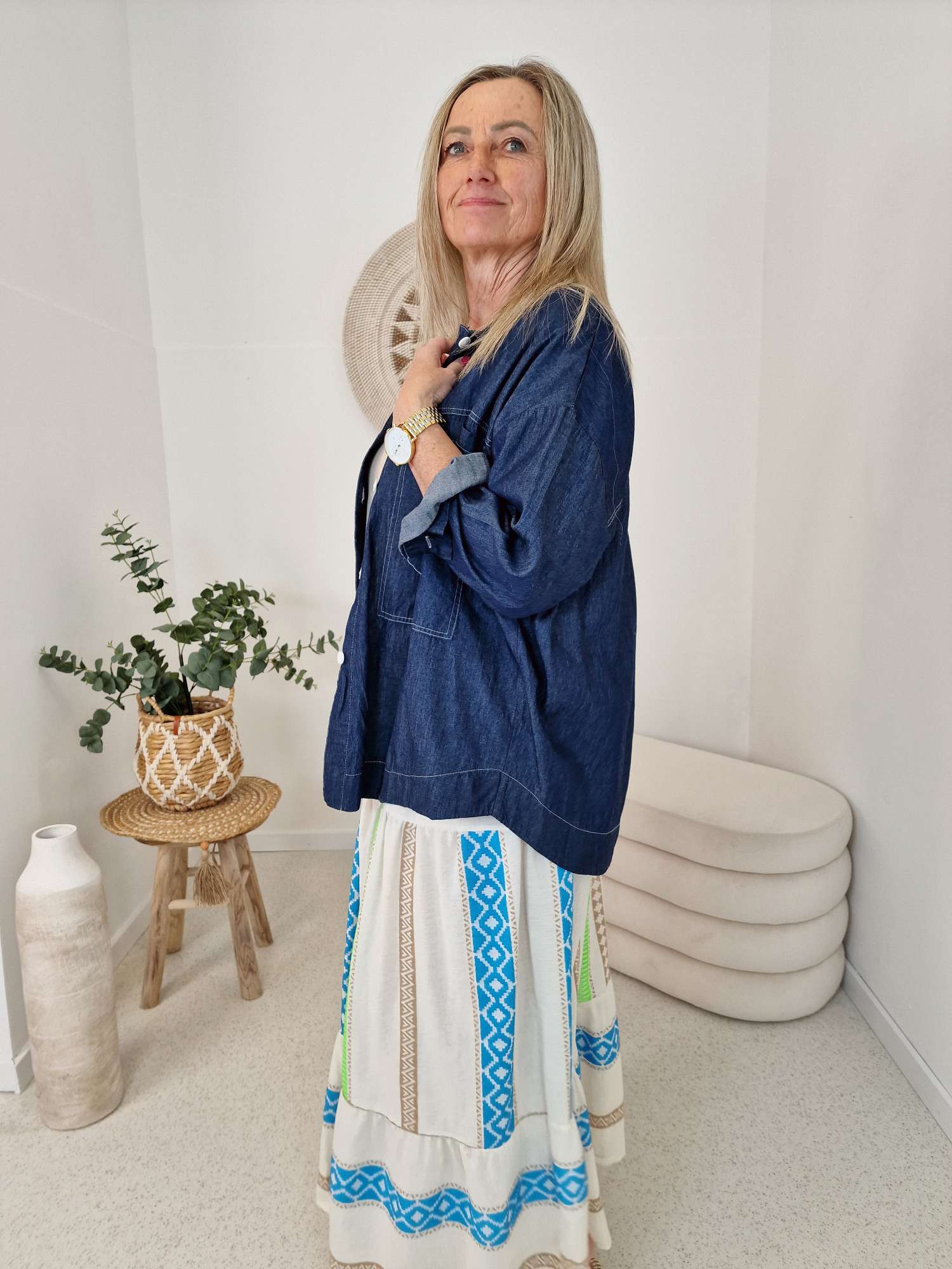 JEANS BLUSE SYLVIA DARK BLUE 34-42 Made in Italy Oversize Shirt Hemd Denim Jacke JEANS BLUSE SYLVIA DARK BLUE 34-42 Made in Italy Oversize Shirt Hemd Denim Jacke