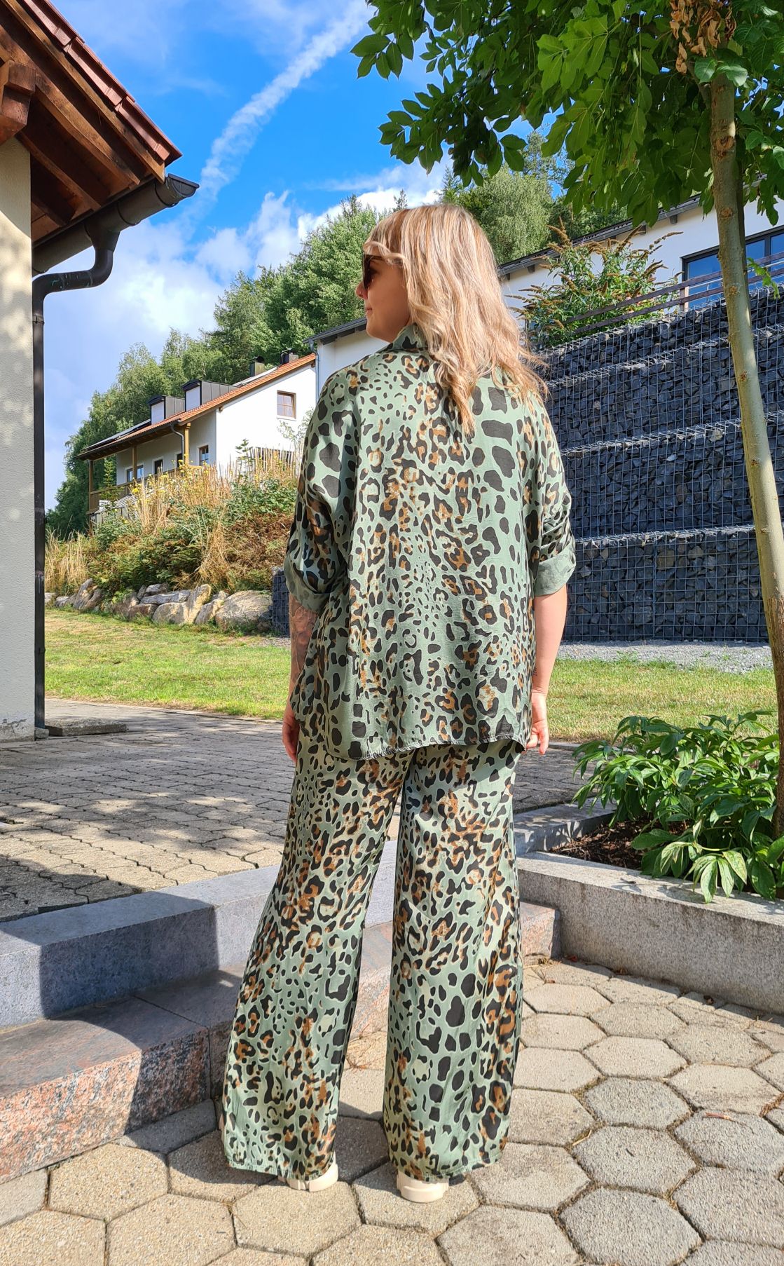 EDLE HOSE MORENA LEO KHAKI Hose Viskose Made in Italy Sommerhose 34-40 EDLE HOSE MORENA LEO KHAKI Hose Viskose Made in Italy Sommerhose 34-40