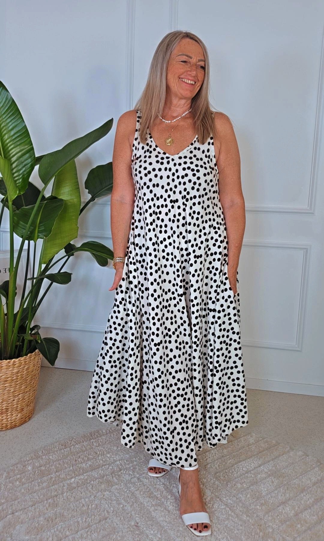PÜNKTCHENKLEID VIVIAN ÄRMELLOS LANG 34-42/44 Made in Italy
