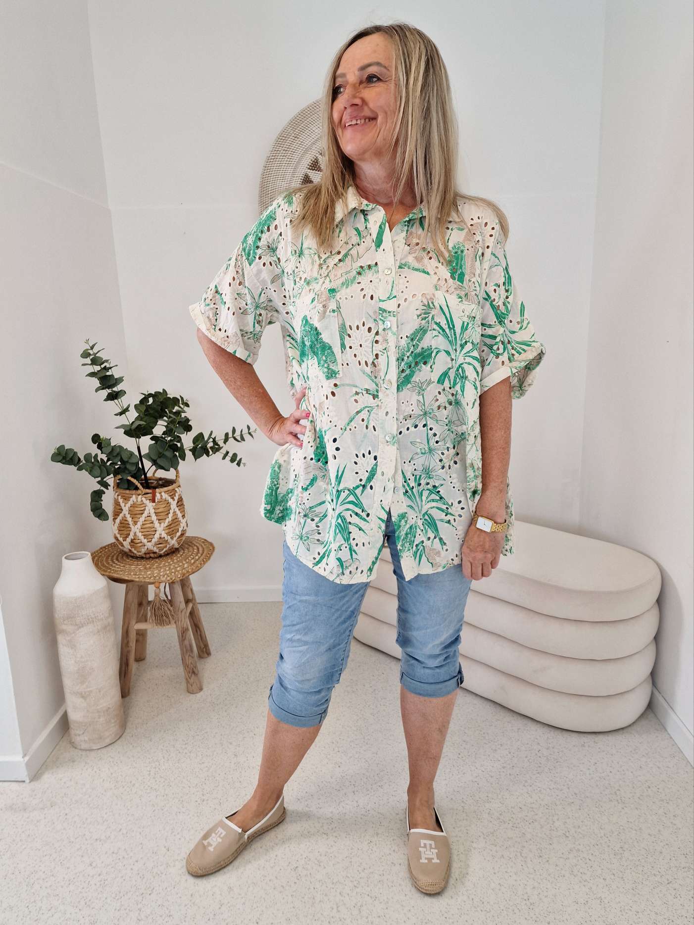 LOCHSTICKEREI BLUSE ROMANCE GRÜN Oversize 34-42/44 Hemd Hemdbluse Baumwolle LOCHSTICKEREI BLUSE ROMANCE GRÜN Oversize 34-42/44 Hemd Hemdbluse Baumwolle