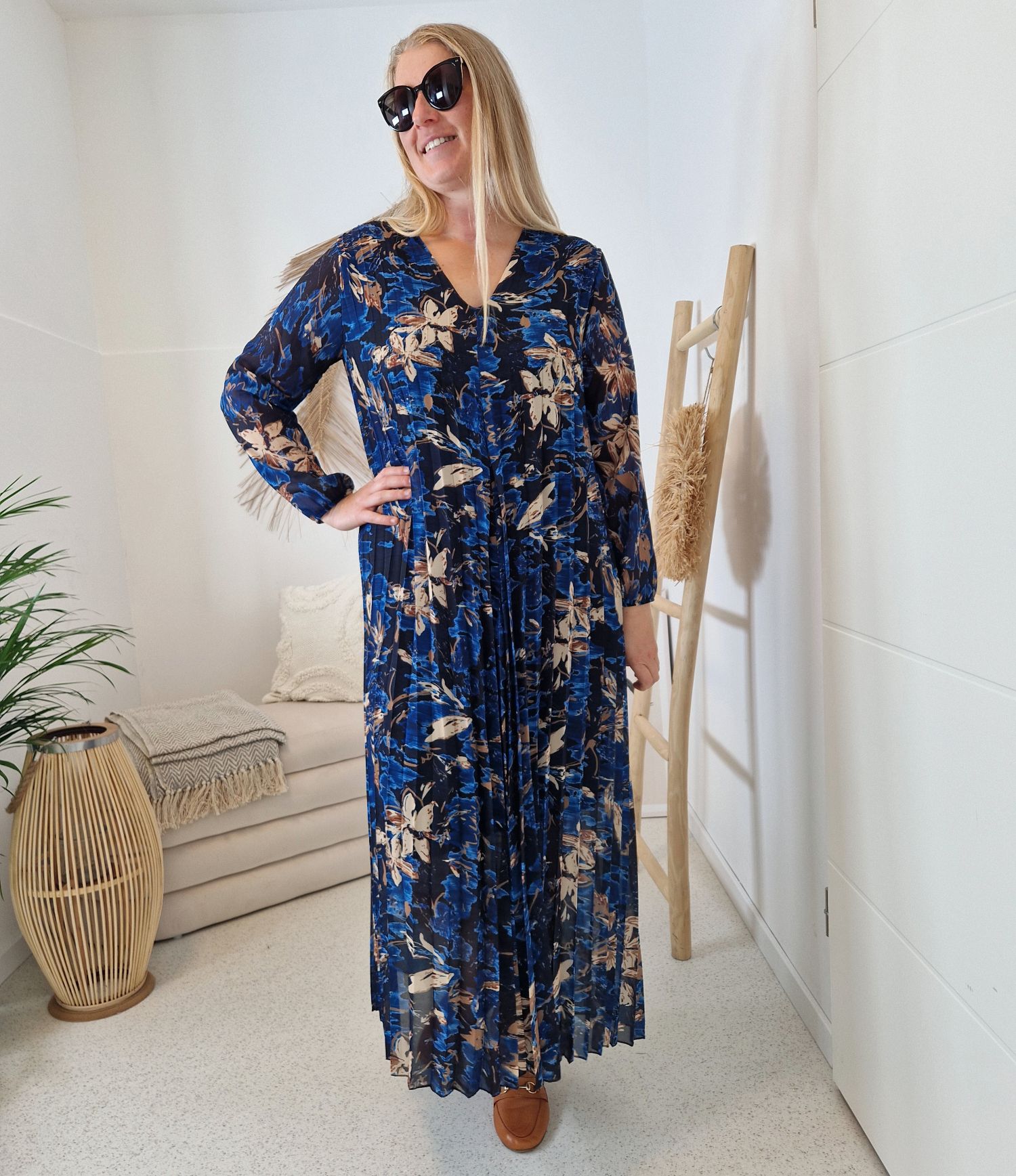 MAXI PLISSEE DRESS ULA BLAU 36-42 Made in Italy Plissee Herbst Kleid MAXI PLISSEE DRESS ULA BLAU 36-42 Made in Italy Plissee Herbst Kleid