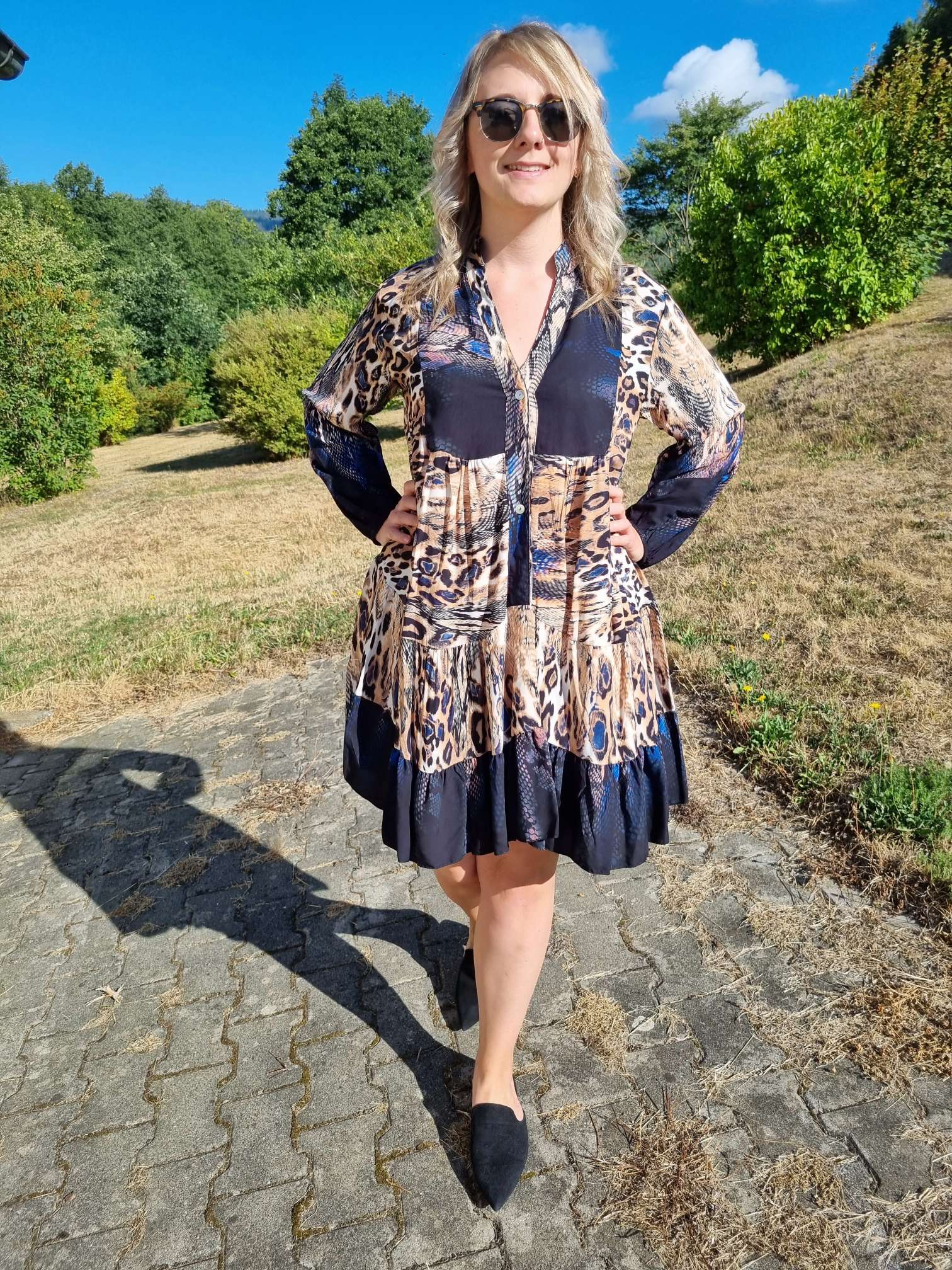 SHORT TUNIKA DRESS BLUE ANIMAL 34-40/42 Made in Italy langes Kleid Hängerchen Tunikakleid SHORT TUNIKA DRESS BLUE ANIMAL 34-40/42 Made in Italy langes Kleid Hängerchen Tunikakleid