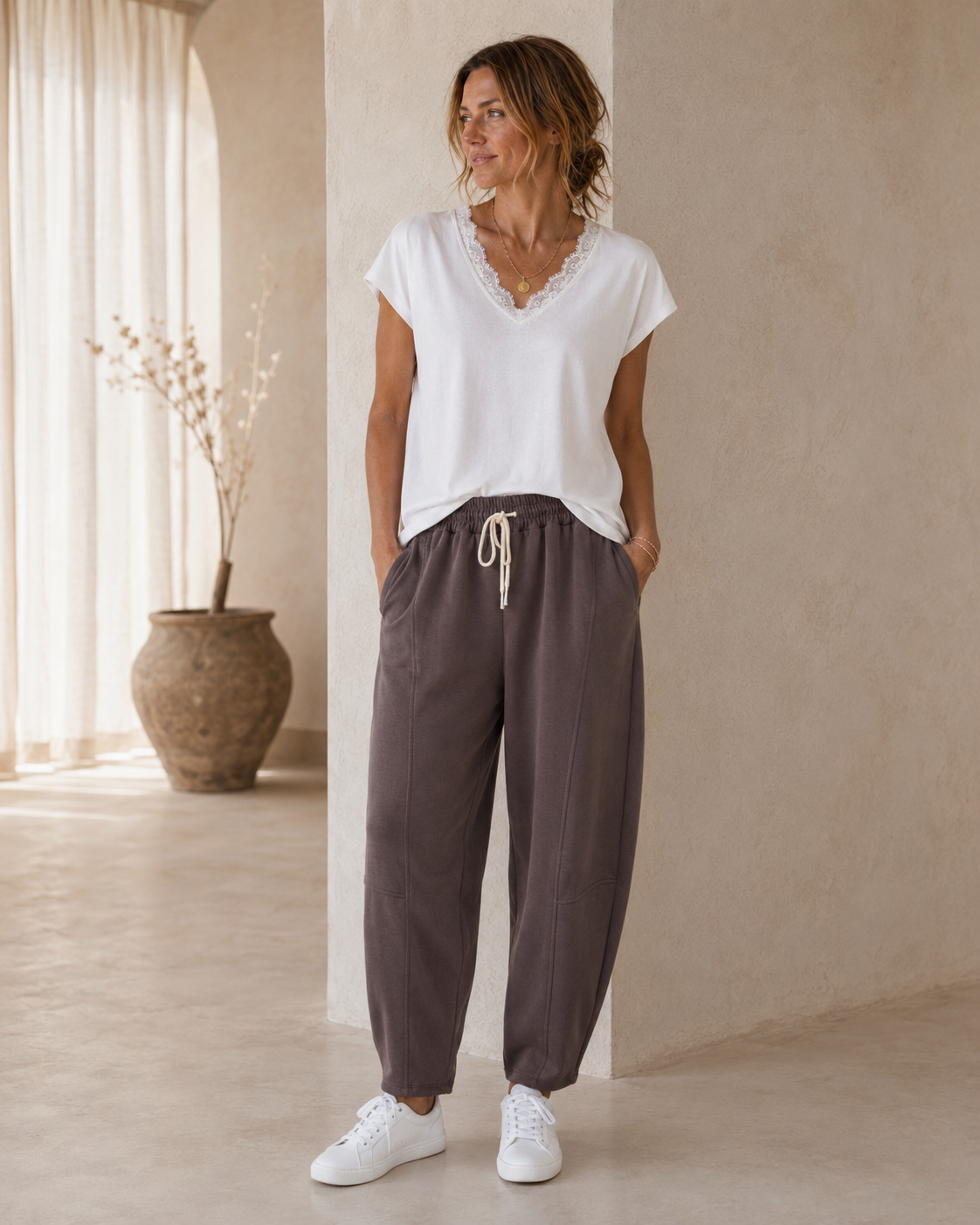 Shirt Sevil mit Spitzenbesatz am Ausschnitt Made in Italy 34-42