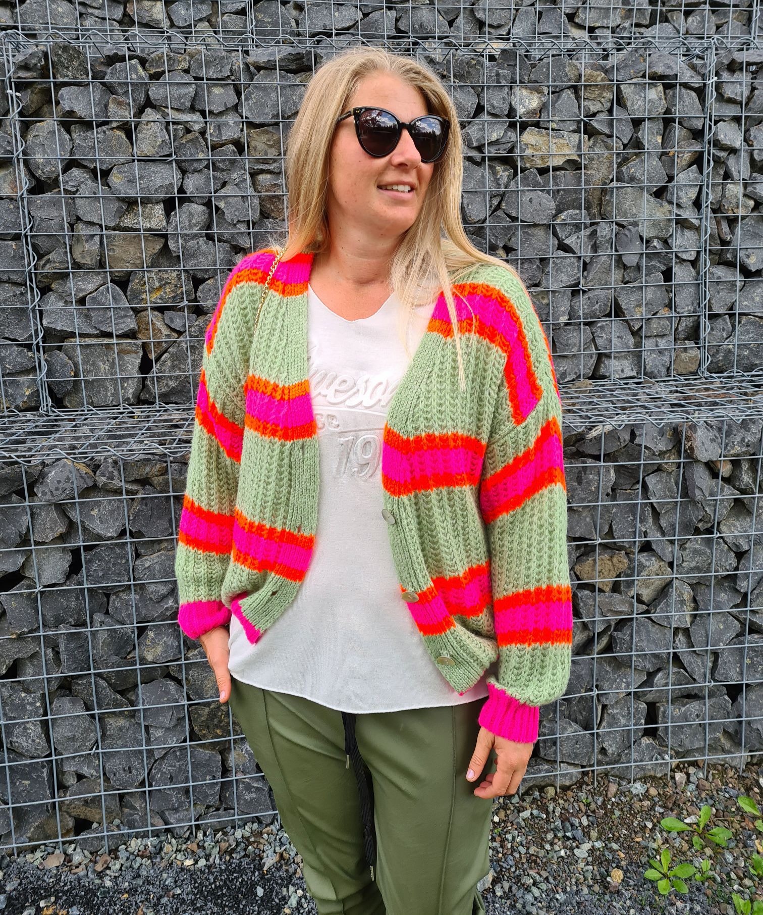 SHORT KNIT CARDIGAN MYKONOS STRIPES BUTTONS LIGHT GRÜN ORANGE PINK kurze Strick Jacke Made in Italy Streifen Knöpfe 34-42 SHORT KNIT CARDIGAN MYKONOS STRIPES BUTTONS LIGHT GRÜN ORANGE PINK kurze Strick Jacke Made in Italy Streifen Knöpfe 34-42