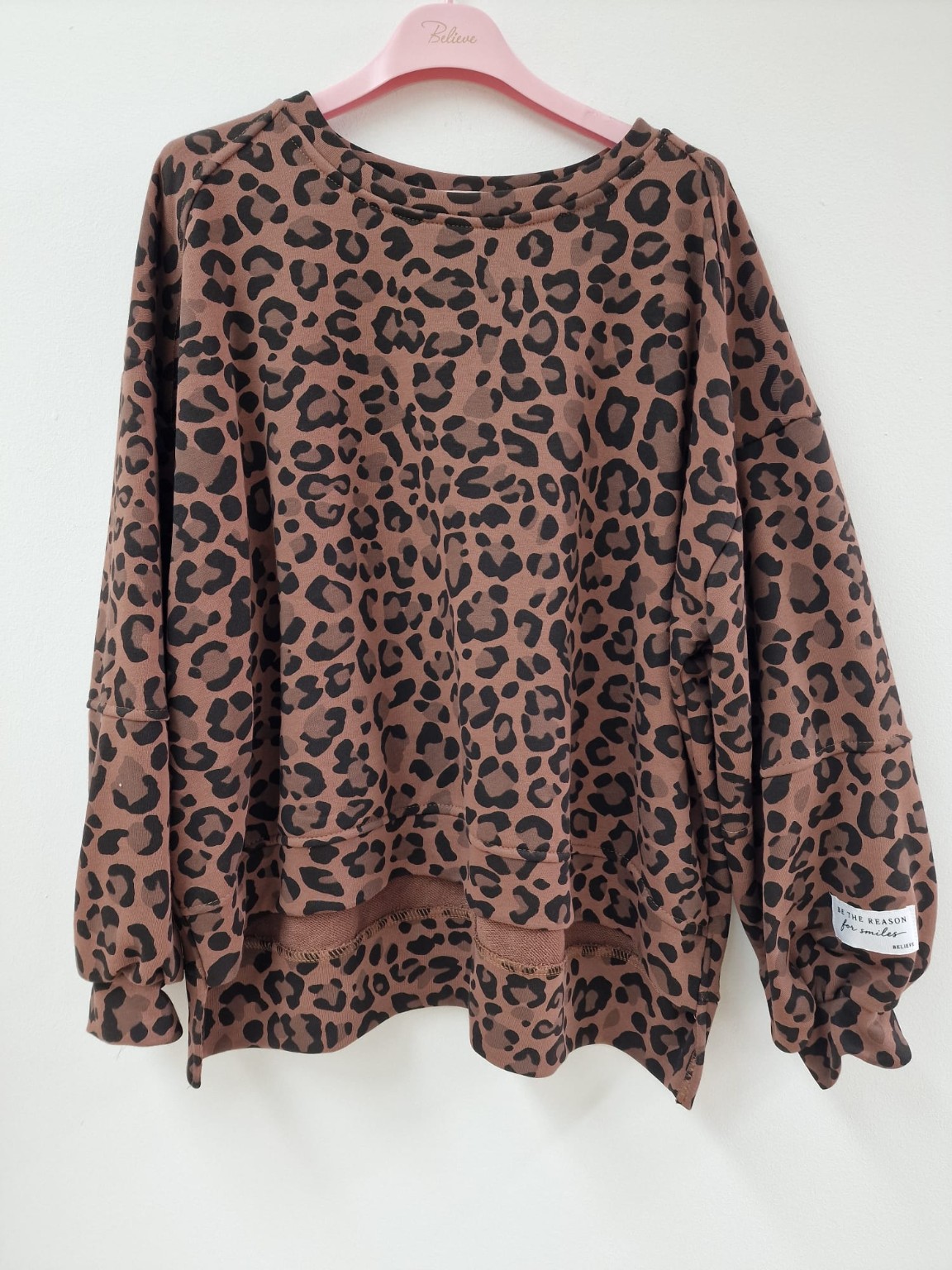 Leo Sweater mit Patch – SW0093 Made in Italy Gr 34-42