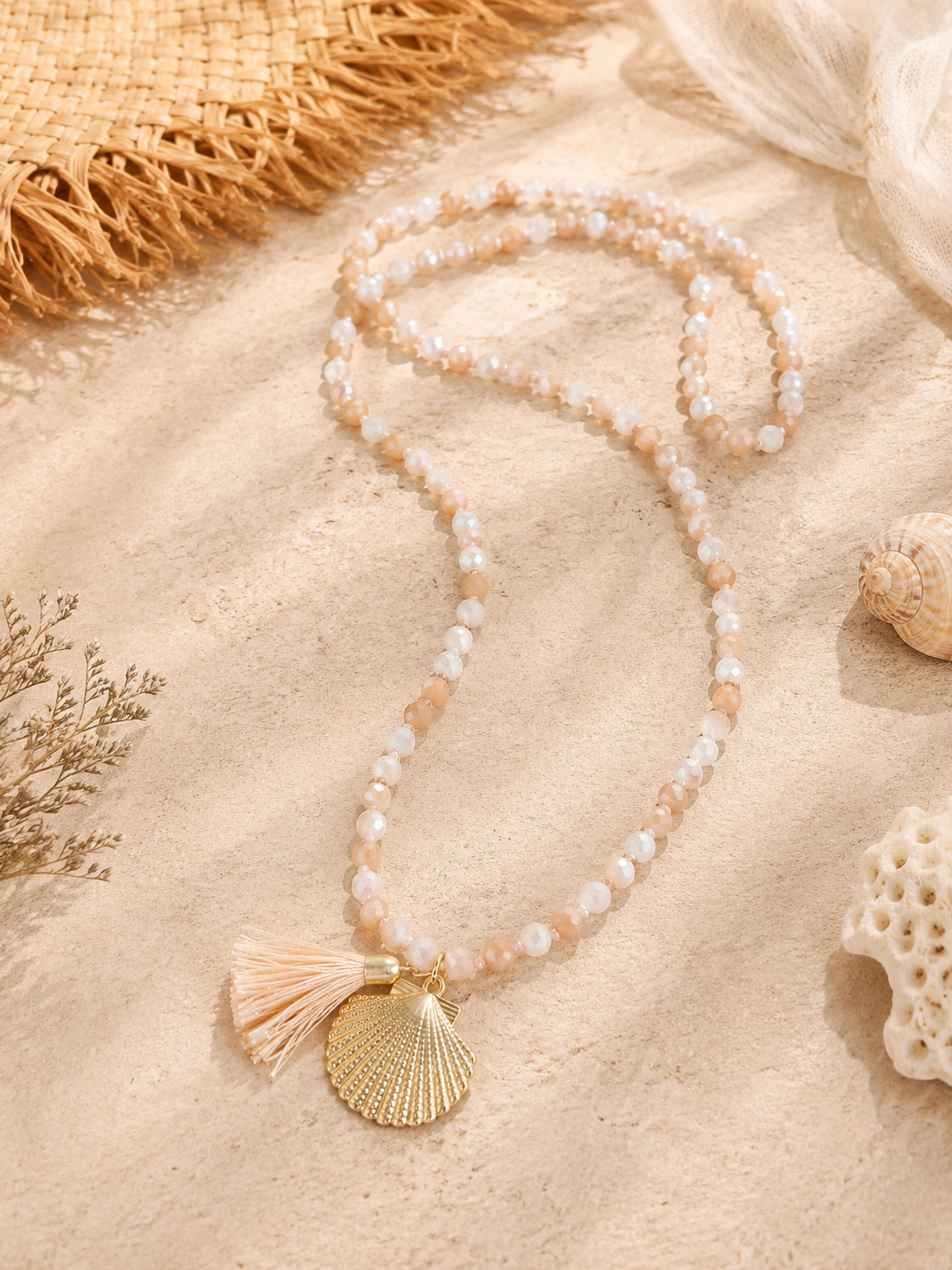Lange Sommerkette „Coralina“ – farbenfrohe Designs mit Goldakzenten