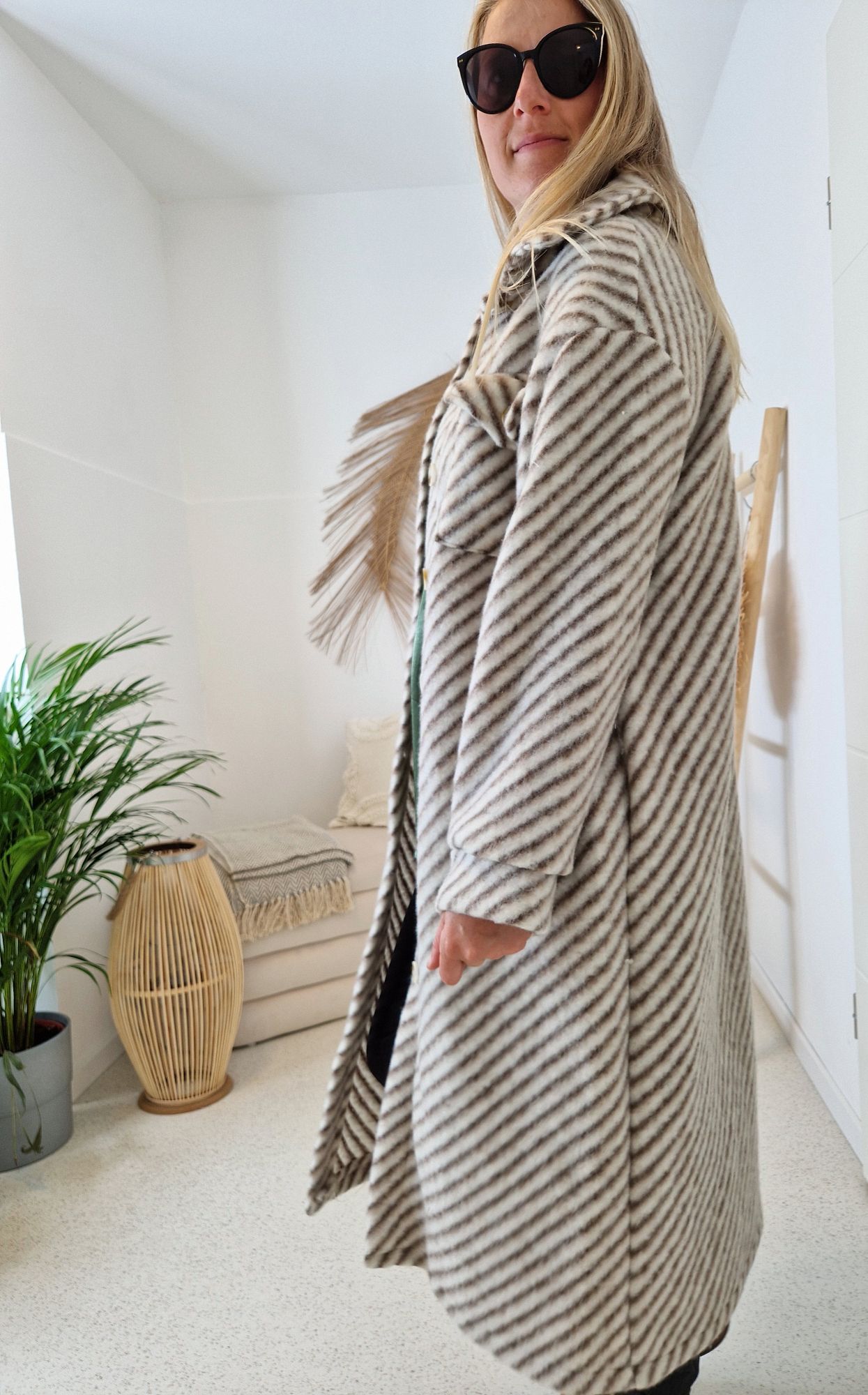 WOLL MANTEL PIA STRIPES BRAUN 36-42 Made in Italy Winter Jacke Fleece Mantel COAT Kopie WOLL MANTEL PIA STRIPES BRAUN 36-42 Made in Italy Winter Jacke Fleece Mantel COAT Kopie