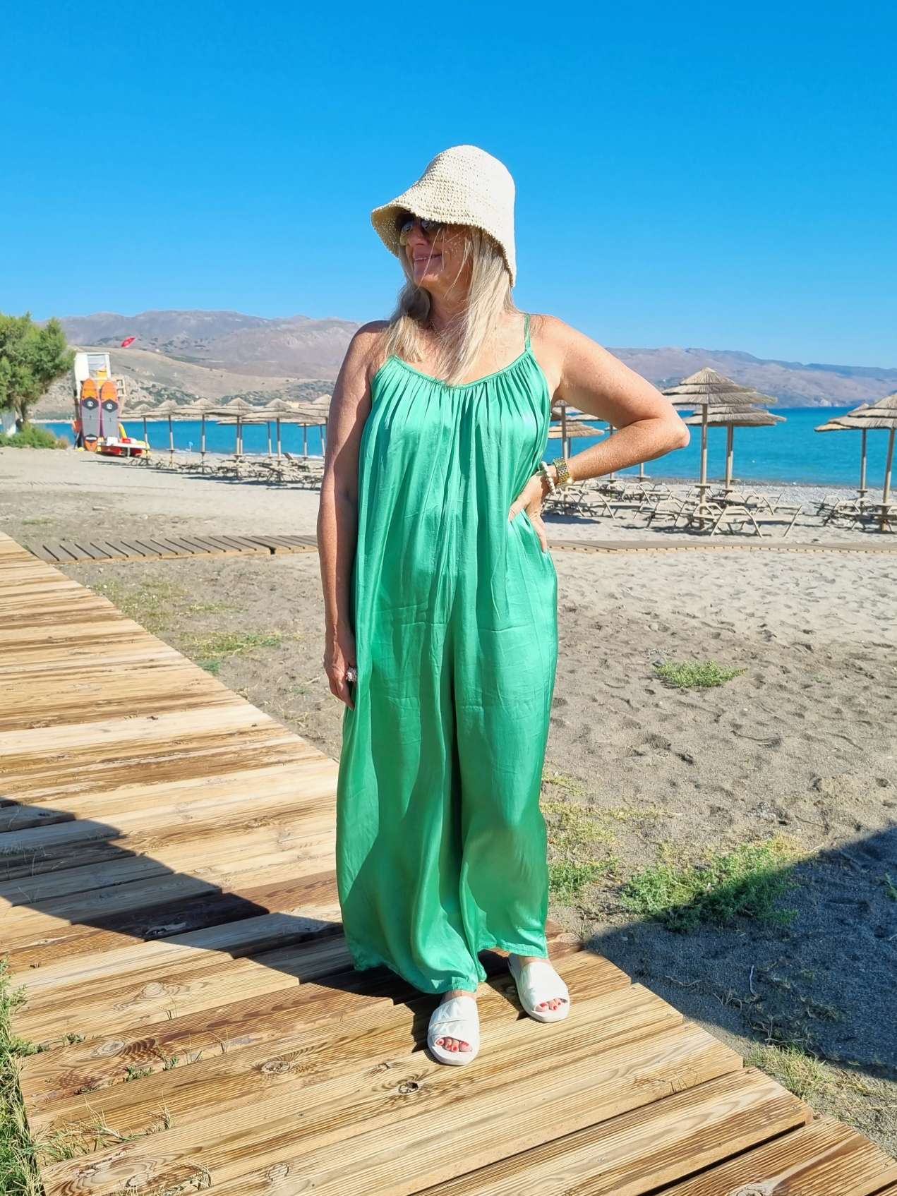 SILK JUMPSUIT PARIS GRÜN 34-42 Made in Italy Seide Overall Zweiteiler 4945 SILK JUMPSUIT PARIS GRÜN 34-42 Made in Italy Seide Overall Zweiteiler 4945