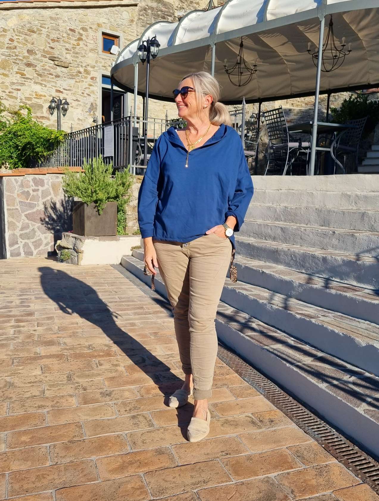 HOODIE NAOMI BLAU Sweater Kapuze Made in Italy 34-42 Longsleeve Pullover LEO Leopard HOODIE NAOMI BLAU Sweater Kapuze Made in Italy 34-42 Longsleeve Pullover LEO Leopard