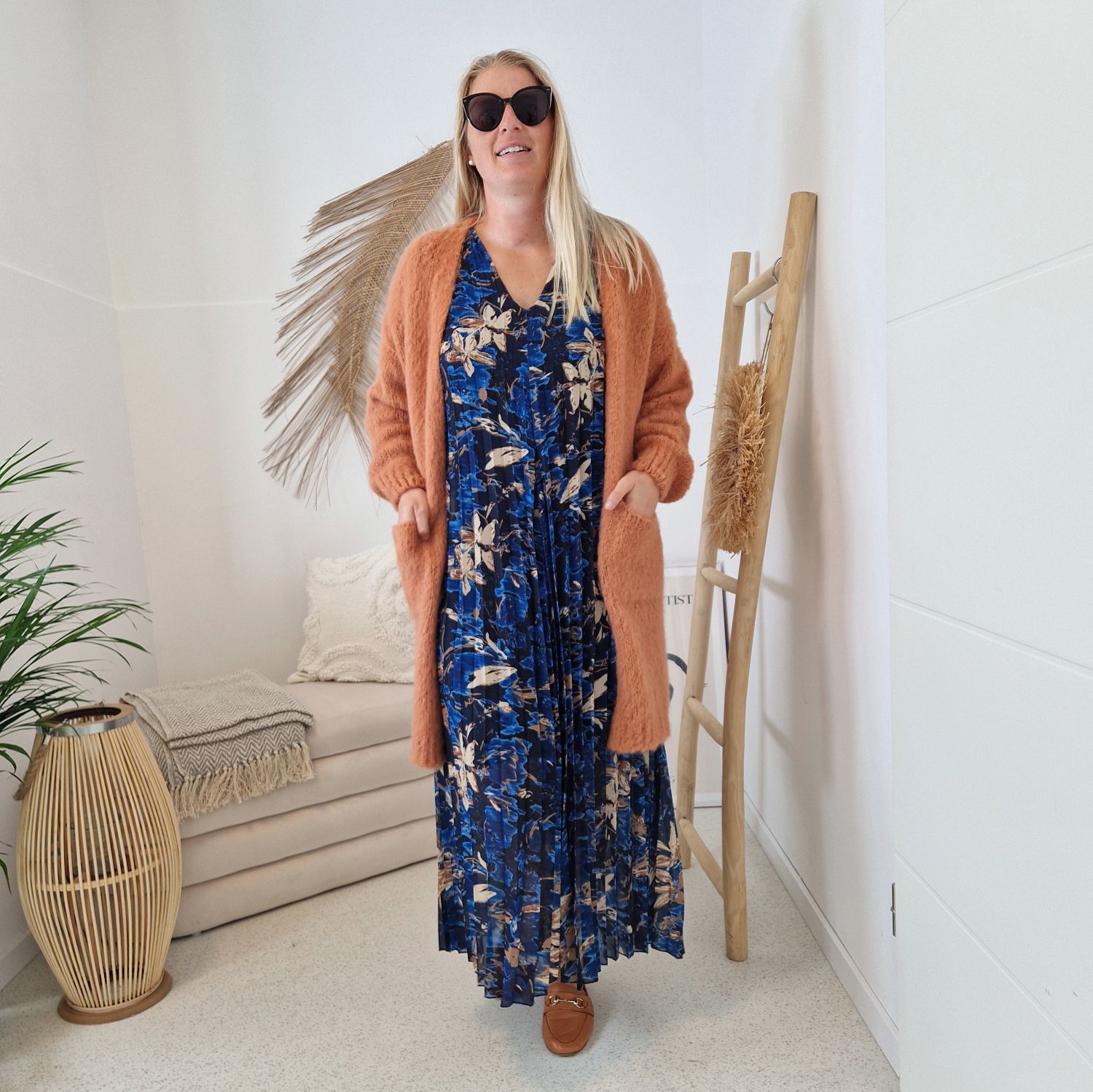 MAXI PLISSEE DRESS ULA BLAU 36-42 Made in Italy Plissee Herbst Kleid MAXI PLISSEE DRESS ULA BLAU 36-42 Made in Italy Plissee Herbst Kleid