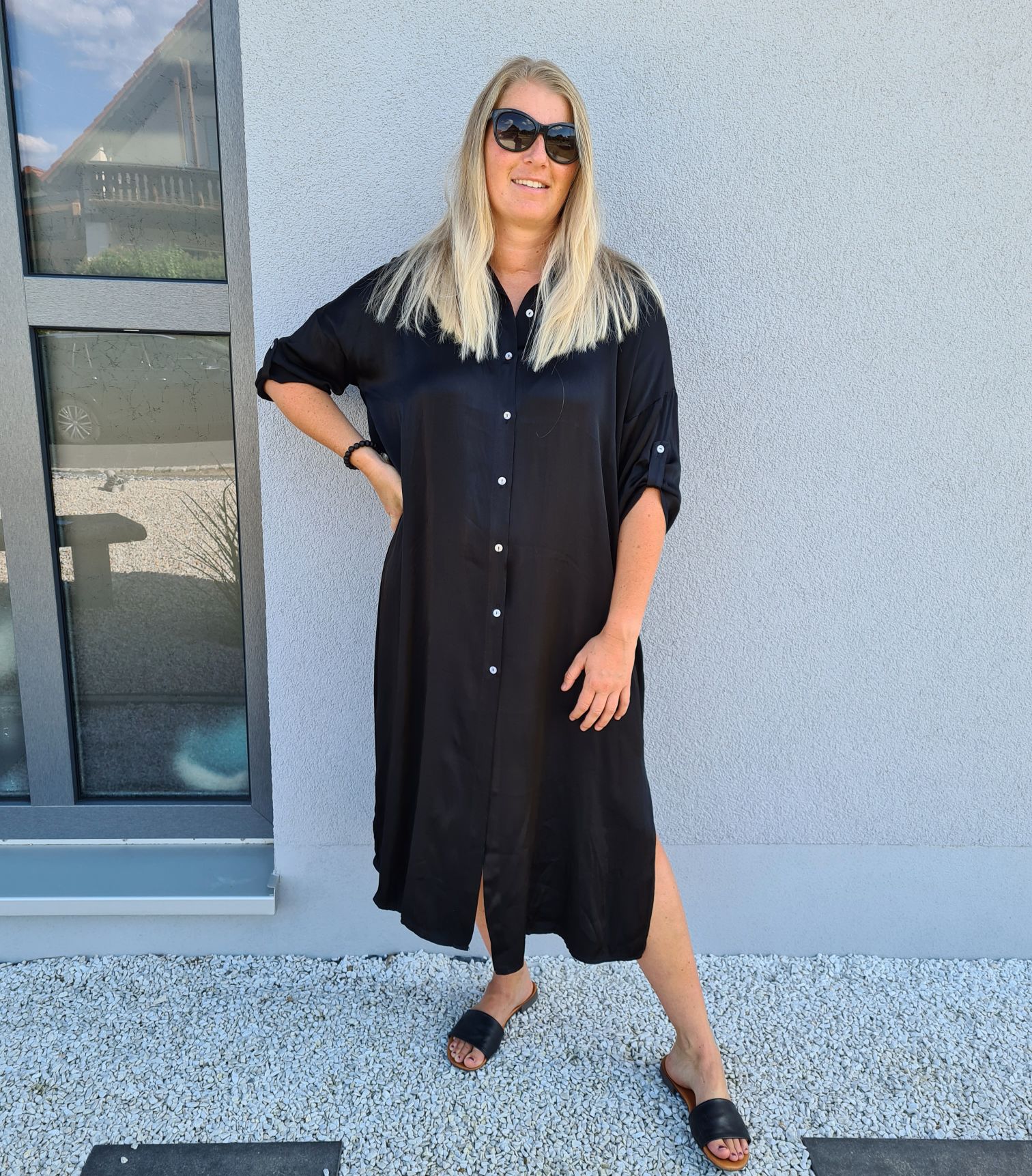 BLUSENKLEID NORA SCHWARZ 34-42/44 Made in Italy Oversize Maxi Kleid Mantel DRESS Satin Optik BLUSENKLEID NORA SCHWARZ 34-42/44 Made in Italy Oversize Maxi Kleid Mantel DRESS Satin Optik