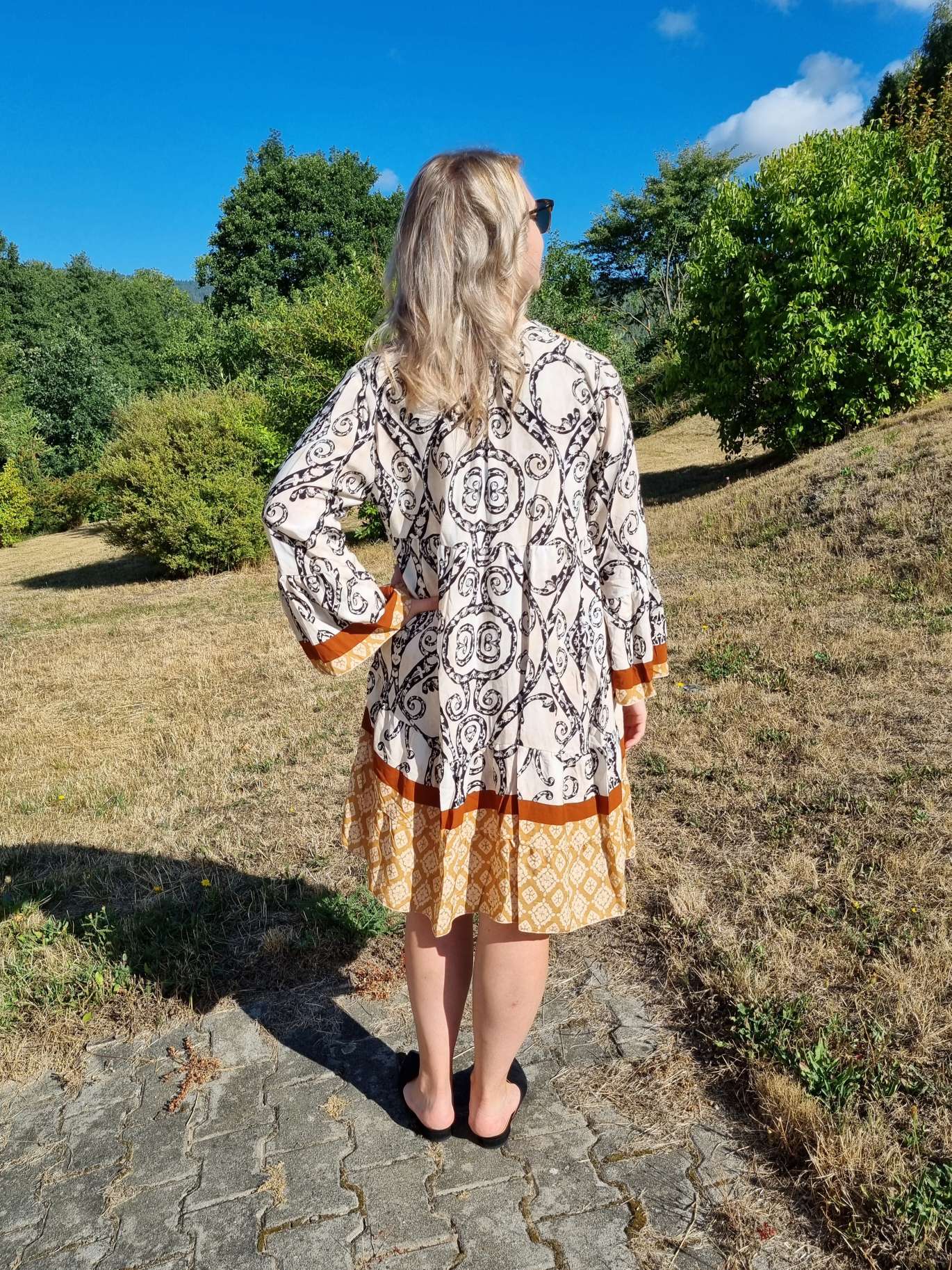 SHORT TUNIKA DRESS FIONA WHITE 34-40/42 Made in Italy langes Kleid Hängerchen Tunikakleid SHORT TUNIKA DRESS FIONA WHITE 34-40/42 Made in Italy langes Kleid Hängerchen Tunikakleid