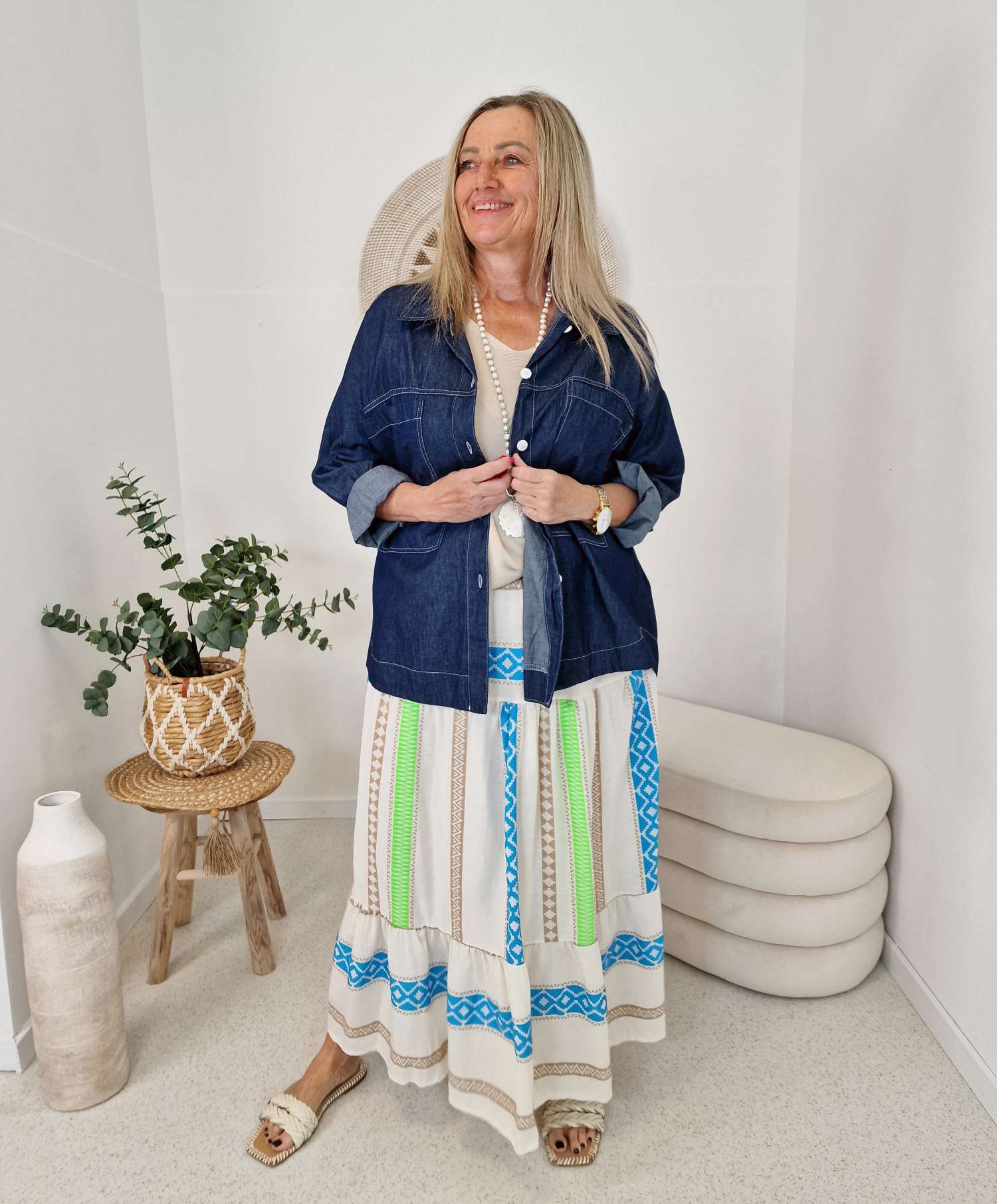 JEANS BLUSE SYLVIA DARK BLUE 34-42 Made in Italy Oversize Shirt Hemd Denim Jacke JEANS BLUSE SYLVIA DARK BLUE 34-42 Made in Italy Oversize Shirt Hemd Denim Jacke