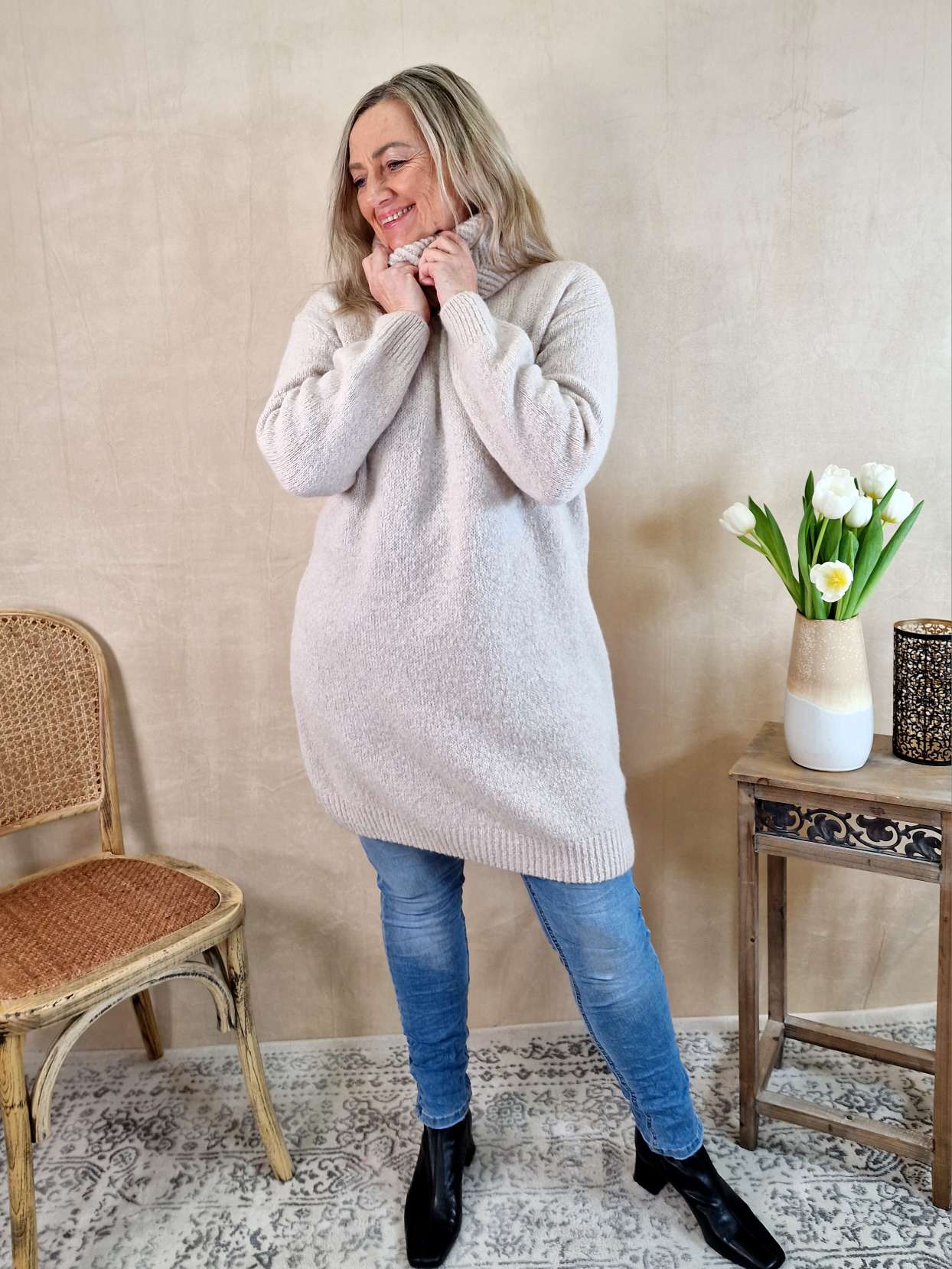 KNIT DRESS BALTIMORE SAND 34-42 Strickkleid Kleid Rollkragen Made in Italy KNIT DRESS BALTIMORE SAND 34-42 Strickkleid Kleid Rollkragen Made in Italy