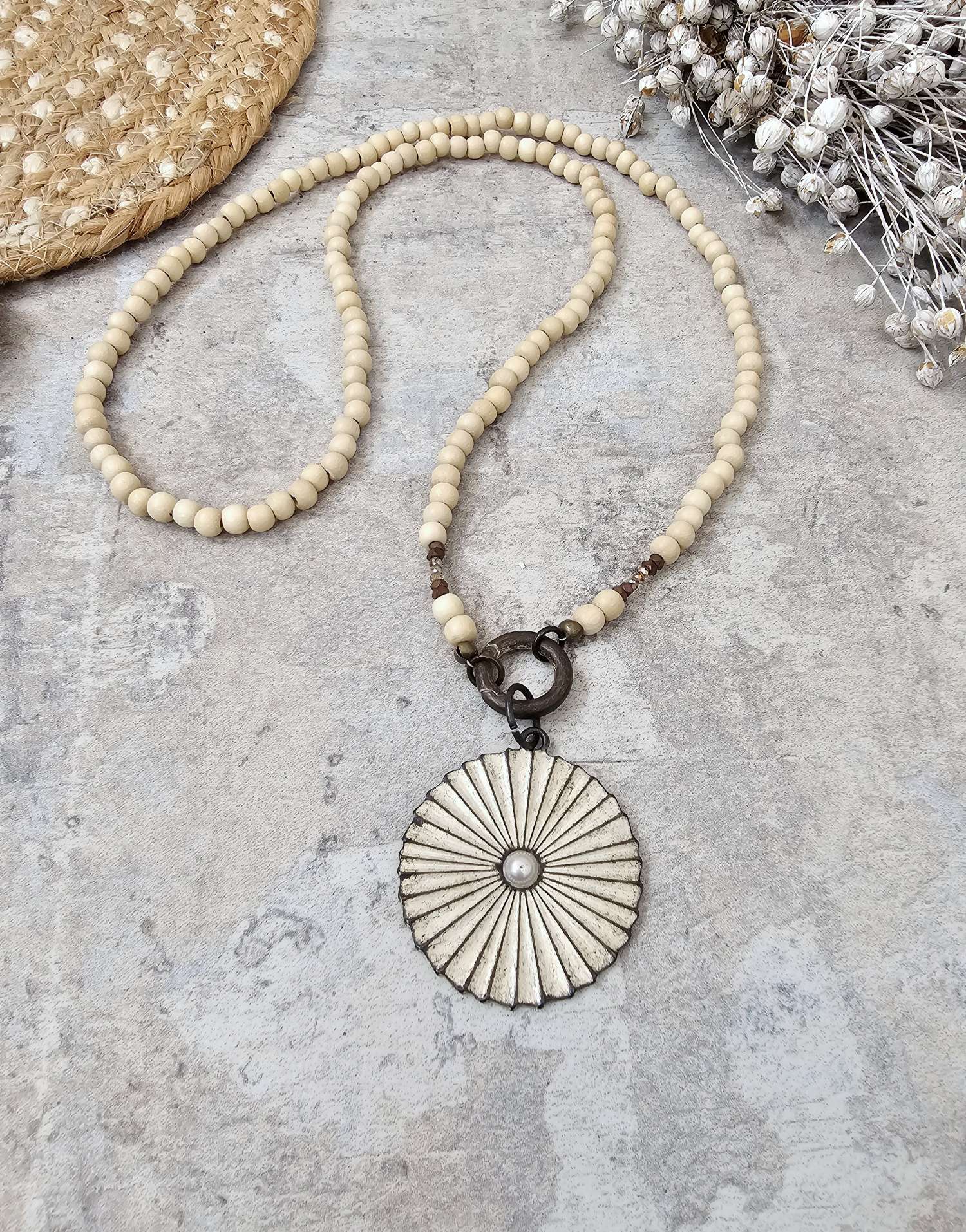 EXKLUSIVE LANGE KETTE LUCKY SAHARA L MILKY AKAZIENHOLZ PERLEN BEIGE Anhänger