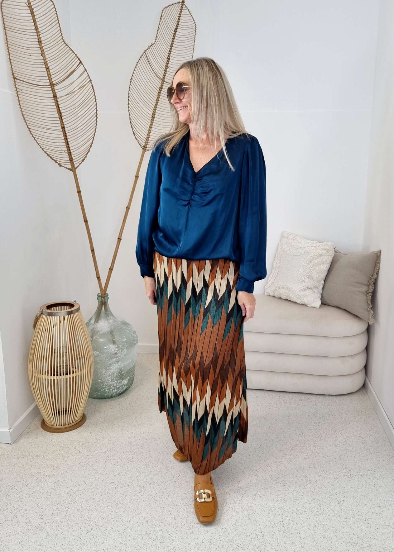 BASIC SEIDEN BLUSE RONDA PETROL 34-40 Made in Italy Silk Oversize Shirt Hemd BASIC SEIDEN BLUSE RONDA PETROL 34-40 Made in Italy Silk Oversize Shirt Hemd