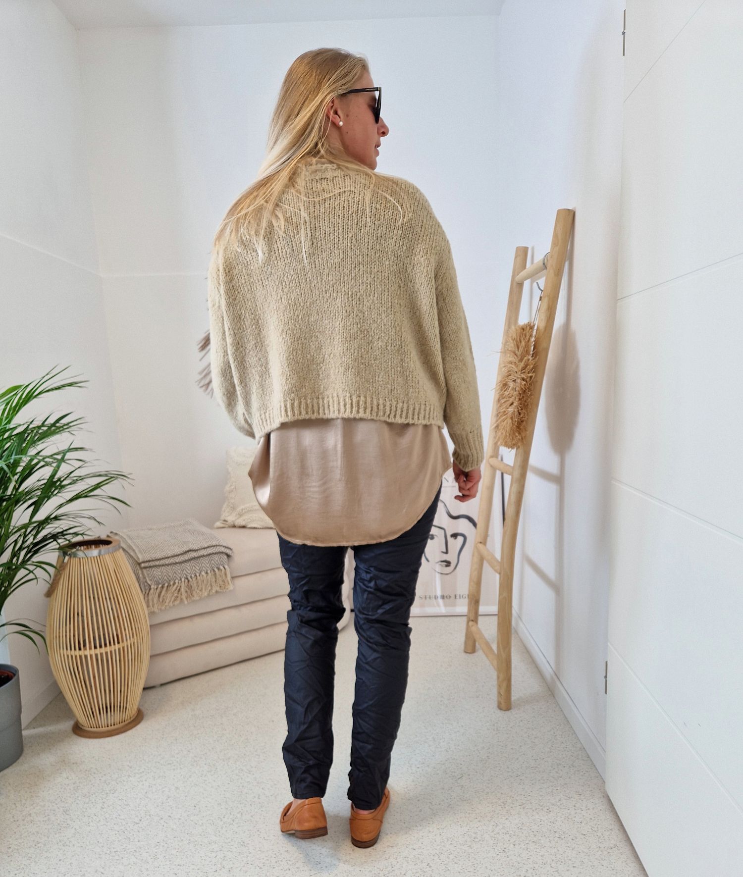 KNIT SWEATER GRETA FLOWER TAUPE Strickpullover Pullover 34-42 Made in Italy versch. Farben KNIT SWEATER GRETA FLOWER TAUPE Strickpullover Pullover 34-42 Made in Italy versch. Farben