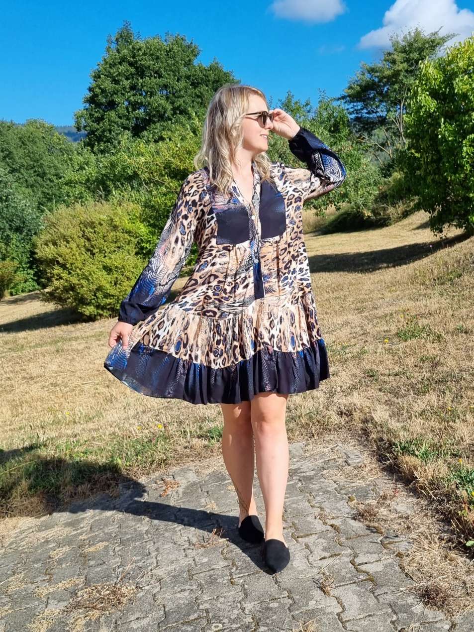 SHORT TUNIKA DRESS BLUE ANIMAL 34-40/42 Made in Italy langes Kleid Hängerchen Tunikakleid SHORT TUNIKA DRESS BLUE ANIMAL 34-40/42 Made in Italy langes Kleid Hängerchen Tunikakleid
