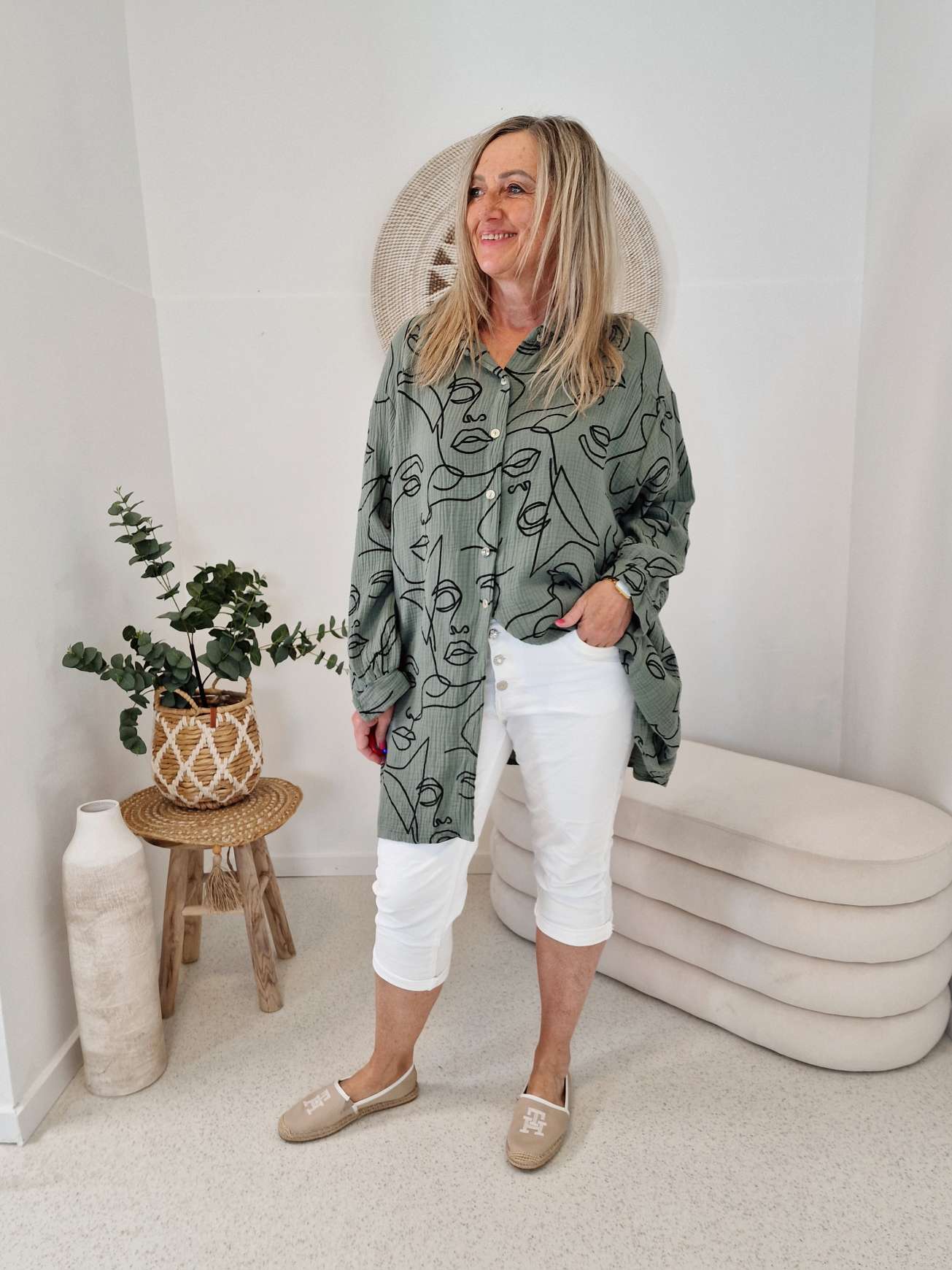 10 € CAPRI JEANS ALASKA WEIß 36-42 Italy Style bequeme kurze Freizeit Hose Denim 10 € CAPRI JEANS ALASKA WEIß 36-42 Italy Style bequeme kurze Freizeit Hose Denim