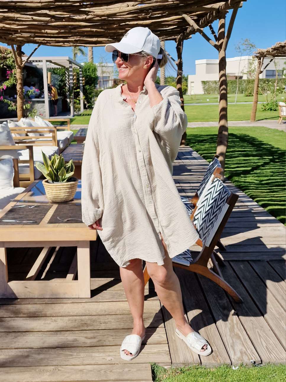 MUSSELIN OVERSIZE BLUSE BE CREATIVE BEIGE 34-42/44 Made in Italy Longbluse Kleid Tunika Shirt Blusenjacke MUSSELIN OVERSIZE BLUSE BE CREATIVE BEIGE 34-42/44 Made in Italy Longbluse Kleid Tunika Shirt Blusenjacke