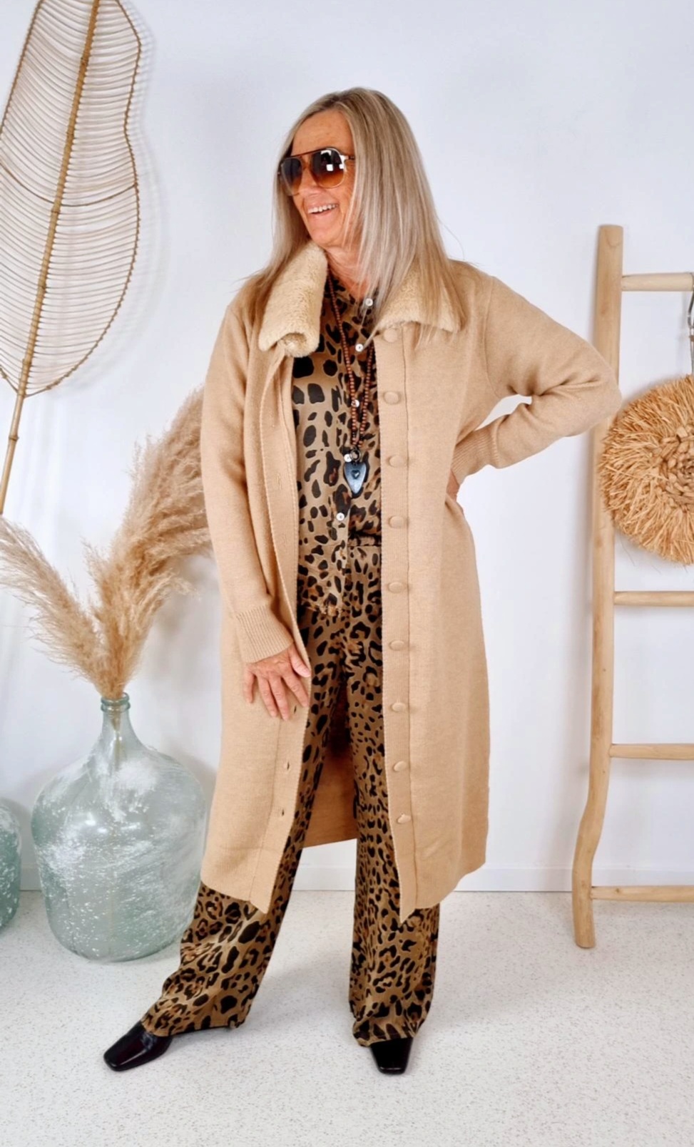 EDLE BLUSE MARY LEO BEIGE 34-40/42 Made in Italy Viskose Hemd Shirt T-Shirt EDLE BLUSE MARY LEO BEIGE 34-40/42 Made in Italy Viskose Hemd Shirt T-Shirt