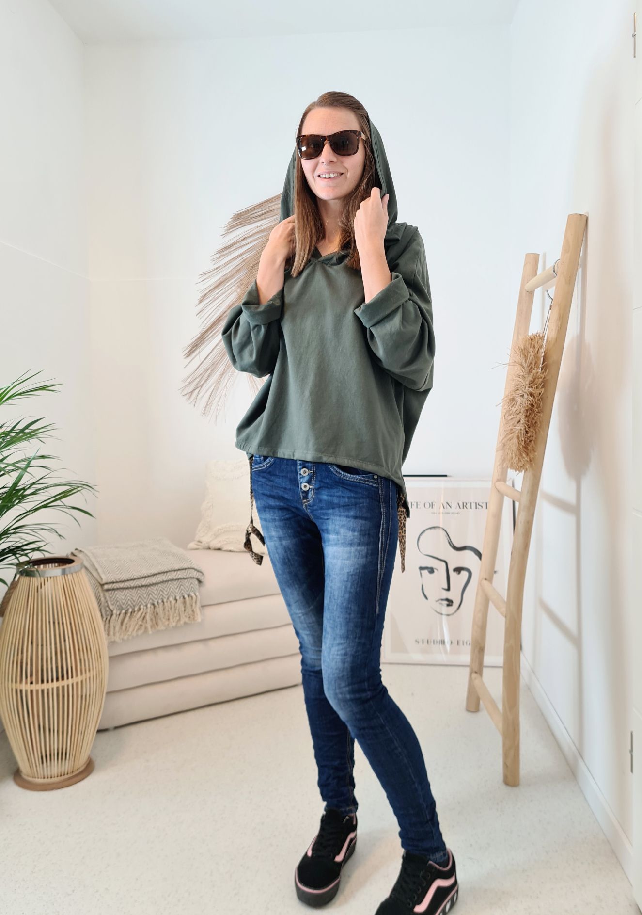 HOODIE NAOMI KHAKI Sweater Kapuze Made in Italy 34-42 Longsleeve Pullover LEO Leopard HOODIE NAOMI KHAKI Sweater Kapuze Made in Italy 34-42 Longsleeve Pullover LEO Leopard
