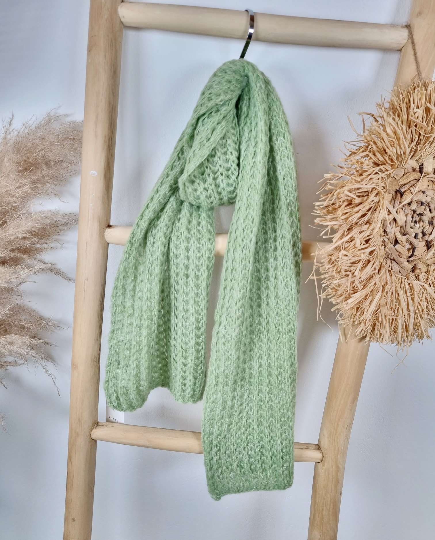 EDLER KUSCHEL SCHAL NEBRASKA Made in Italy leichter Strickschal aus Wolle Scarf versch. Farben EDLER KUSCHEL SCHAL NEBRASKA Made in Italy leichter Strickschal aus Wolle Scarf versch. Farben