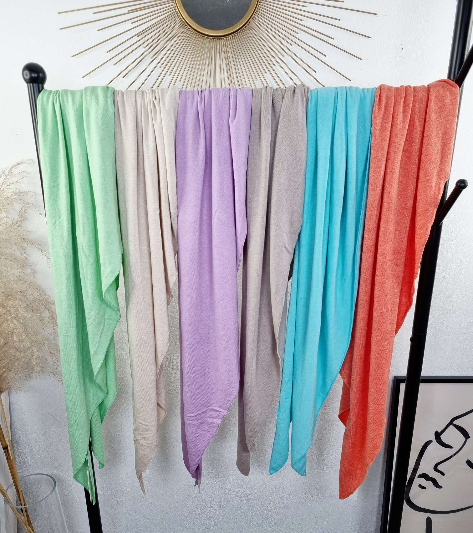 DREIECKSSCHAL SELECTED Made in Italy Halstuch weicher Viskose Sommer Schal versch. Farben DREIECKSSCHAL SELECTED Made in Italy Halstuch weicher Viskose Sommer Schal versch. Farben