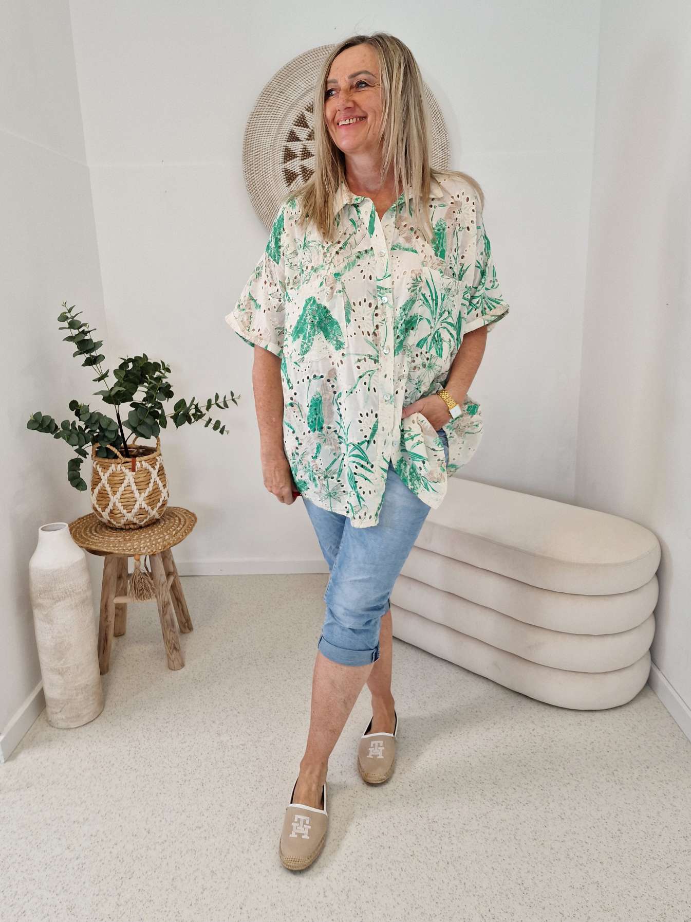 LOCHSTICKEREI BLUSE ROMANCE GRÜN Oversize 34-42/44 Hemd Hemdbluse Baumwolle LOCHSTICKEREI BLUSE ROMANCE GRÜN Oversize 34-42/44 Hemd Hemdbluse Baumwolle