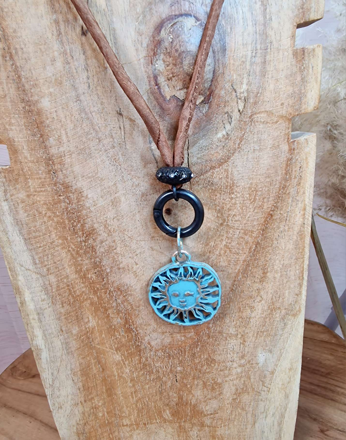 EXKLUSIVE LANGE KETTE SUNSHINE BRAUN TÜRKIS Lange Seiden Kette