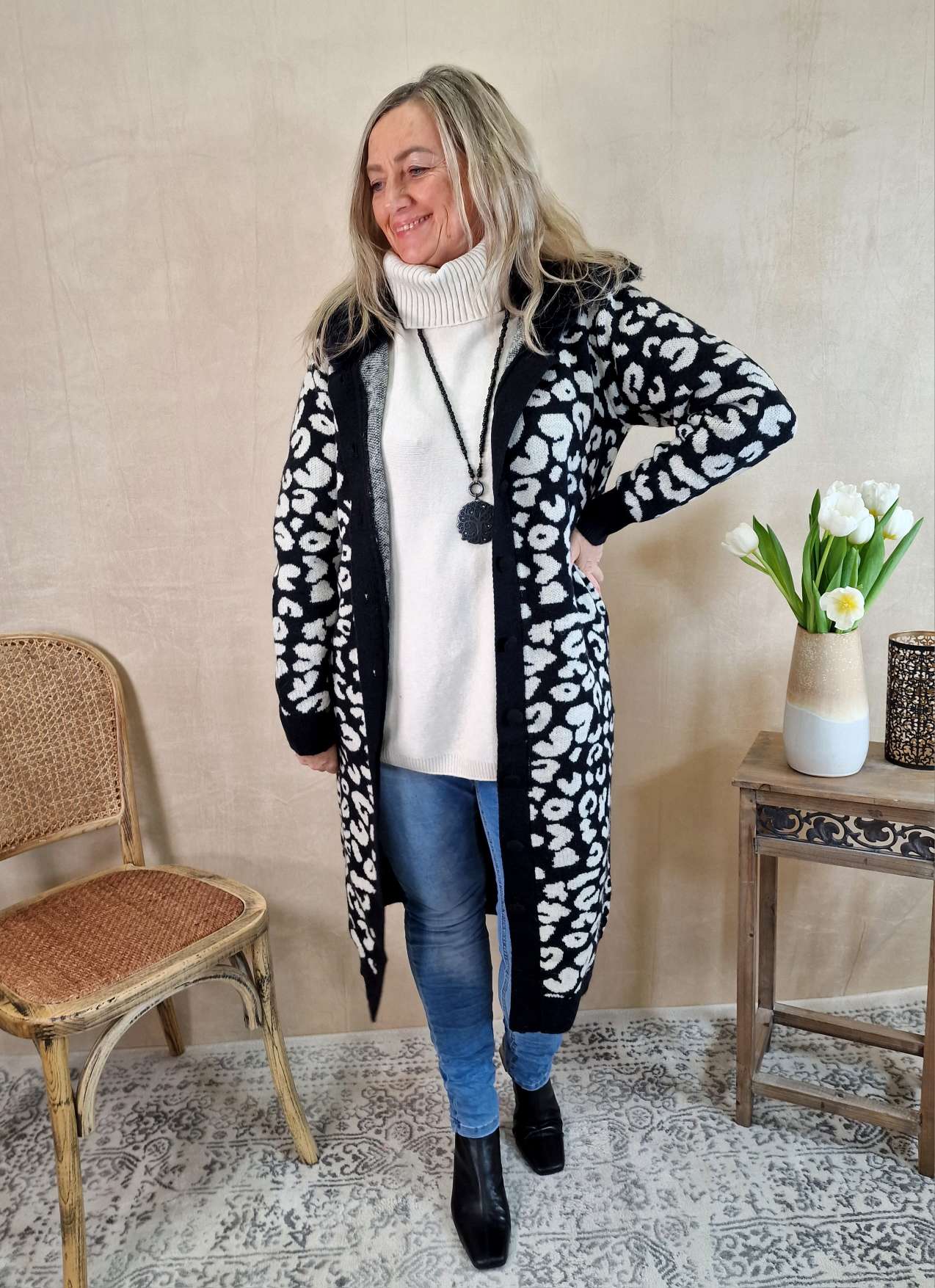 LUXURY KNIT COAT MIRINA  LEO SCHWARZ 34-42 Strickmantel Mantel Cardigen Italy Kollektion 
