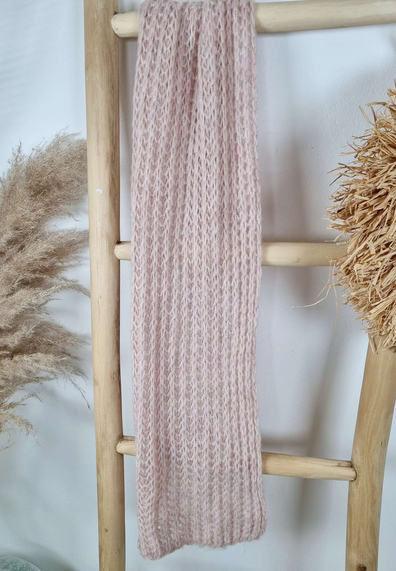 EDLER KUSCHEL SCHAL NEBRASKA Made in Italy leichter Strickschal aus Wolle Scarf versch. Farben EDLER KUSCHEL SCHAL NEBRASKA Made in Italy leichter Strickschal aus Wolle Scarf versch. Farben