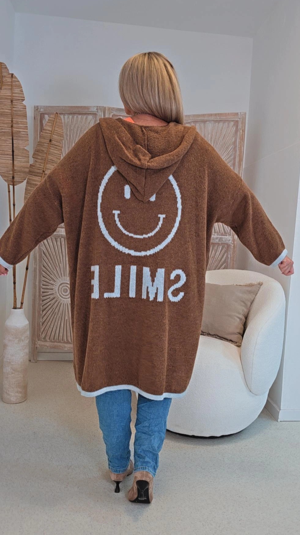 STRICKMANTEL MIT KAPUZE UND SMILING FACE 34-44 Made in Italy