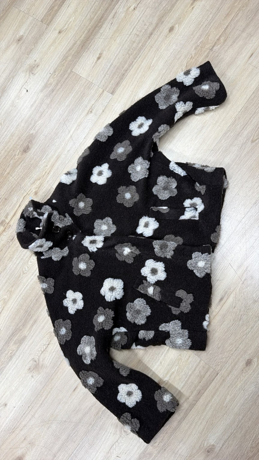 Exklusive Teddyjacke mit 3D-Blüten TJ0193 I Made in Itlay 34-42