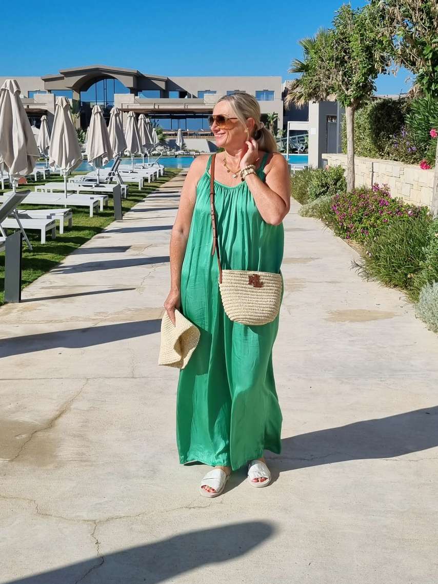 SILK JUMPSUIT PARIS GRÜN 34-42 Made in Italy Seide Overall Zweiteiler 4945 SILK JUMPSUIT PARIS GRÜN 34-42 Made in Italy Seide Overall Zweiteiler 4945