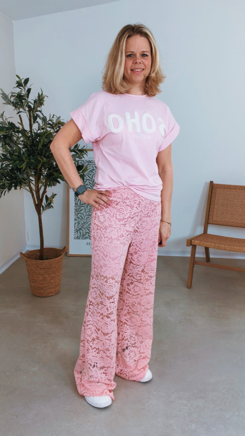 🌸✨ Spitzenhose Vellina Made in Italy Hose Spitze unterlegt