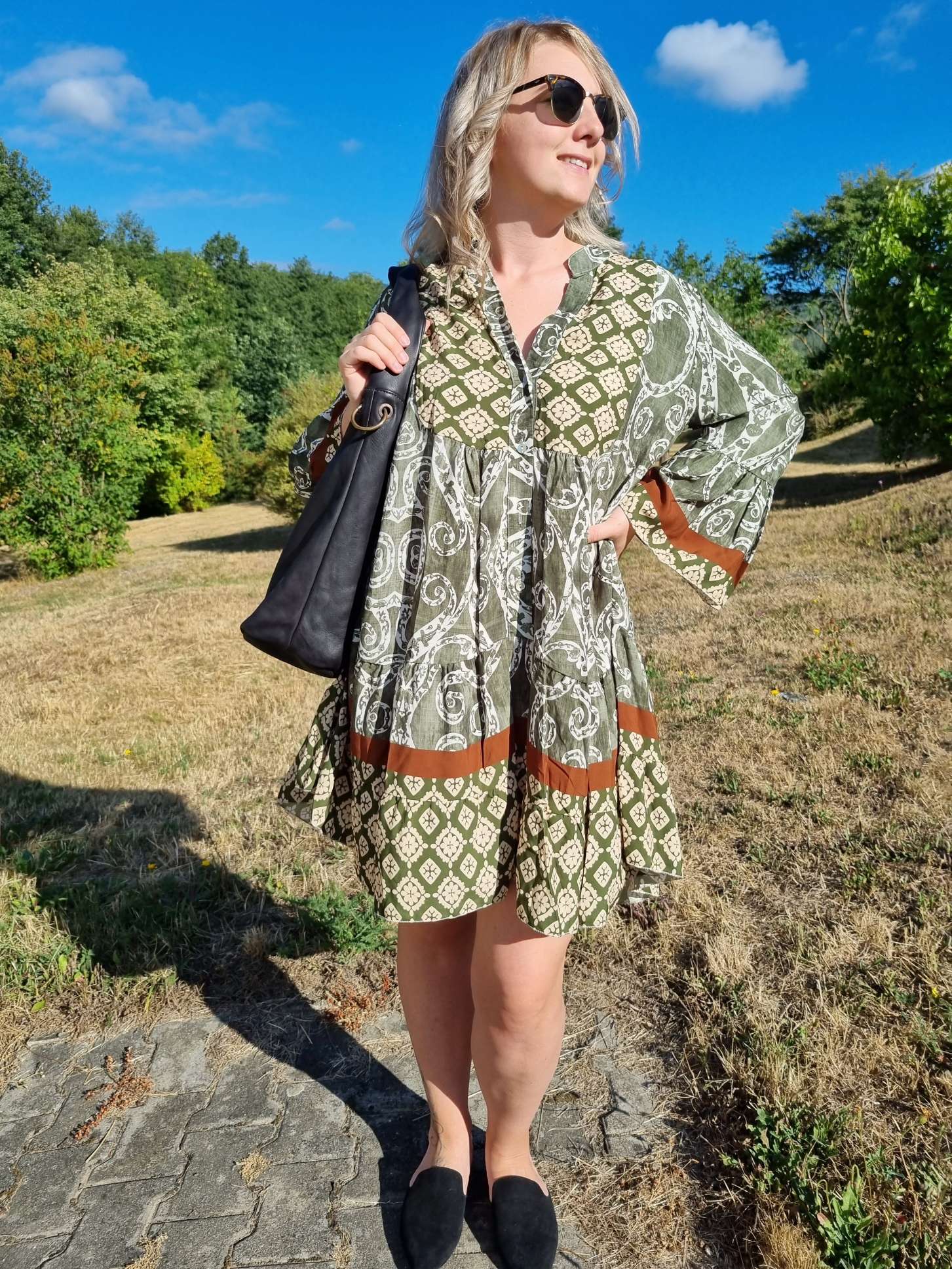 SHORT TUNIKA DRESS FIONA KHAKI 34-40/42 Made in Italy langes Kleid Hängerchen Tunikakleid SHORT TUNIKA DRESS FIONA KHAKI 34-40/42 Made in Italy langes Kleid Hängerchen Tunikakleid