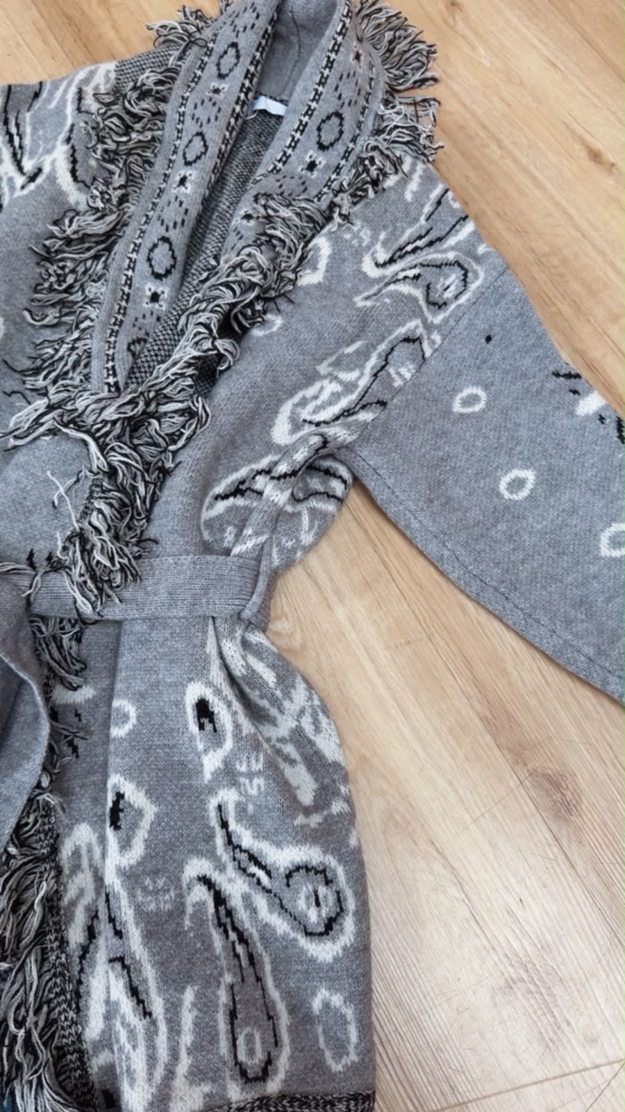Cardigan mit Fransen & Gürtel Paisley-Muster SJ0179 I Made in Italy 34-42