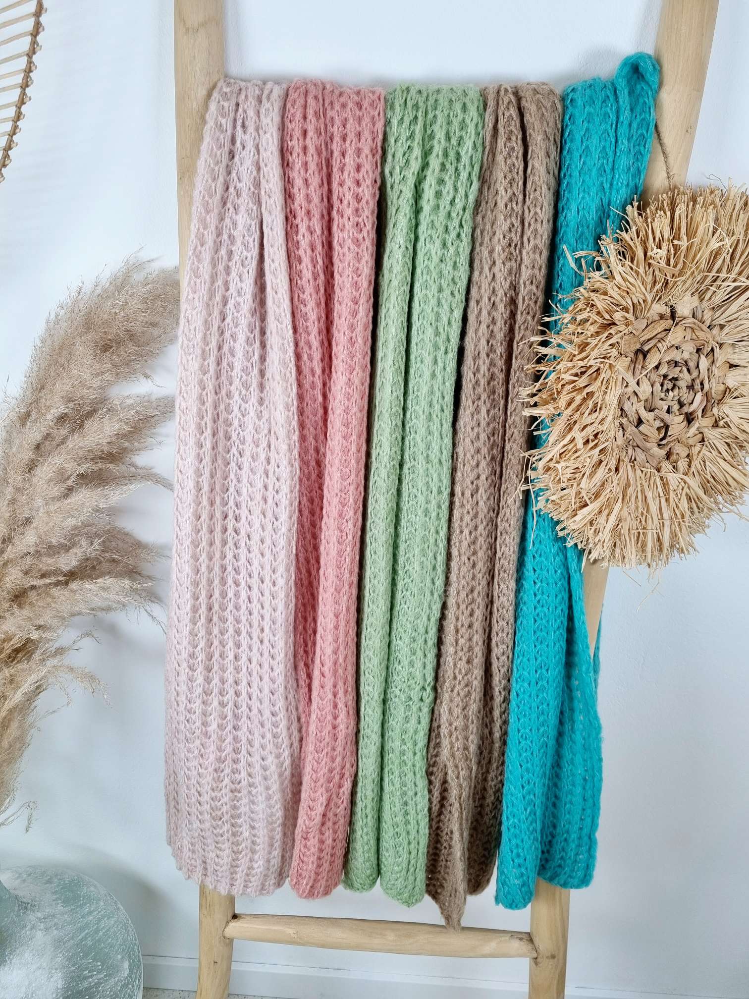 EDLER KUSCHEL SCHAL NEBRASKA  Made in Italy leichter Strickschal aus Wolle Scarf versch. Farben