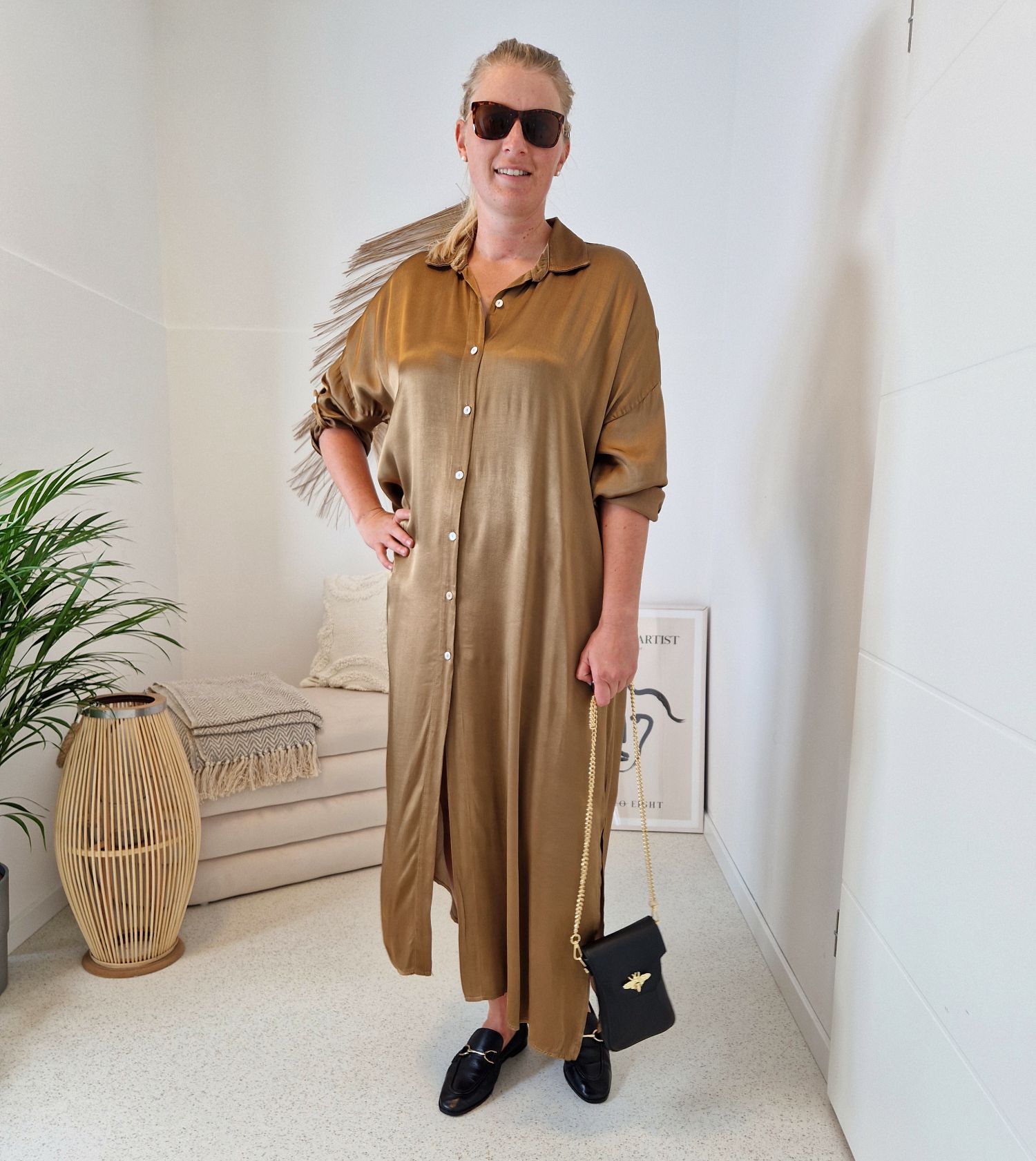 BLUSENKLEID NORA CAMEL 34-42/44 Made in Italy Oversize Maxi Kleid Mantel DRESS Satin Optik BLUSENKLEID NORA CAMEL 34-42/44 Made in Italy Oversize Maxi Kleid Mantel DRESS Satin Optik