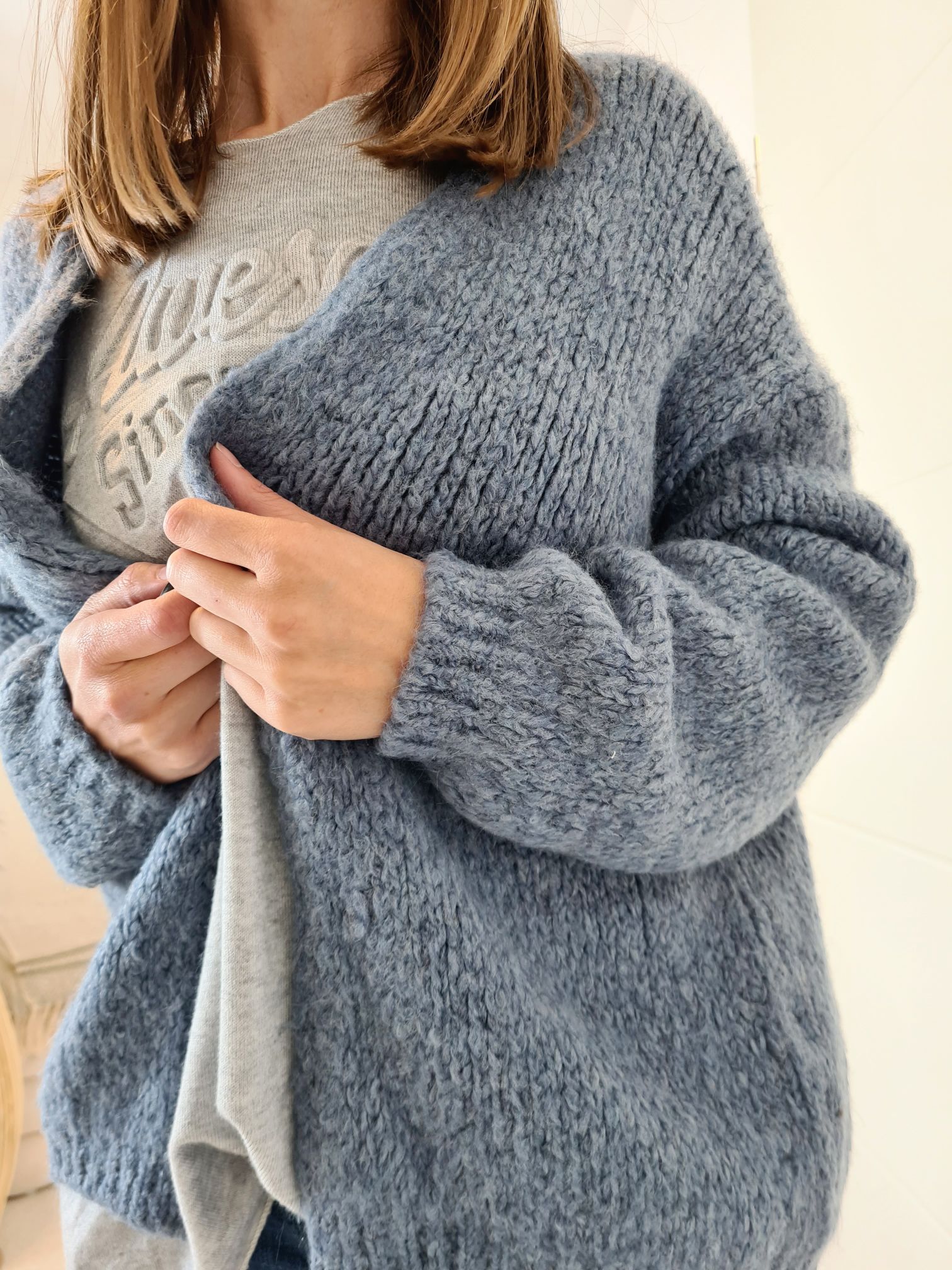 KNIT CARDIGAN MILLY BLAU 34-42 Made in Italy kurze Strickjacke KNIT CARDIGAN MILLY BLAU 34-42 Made in Italy kurze Strickjacke