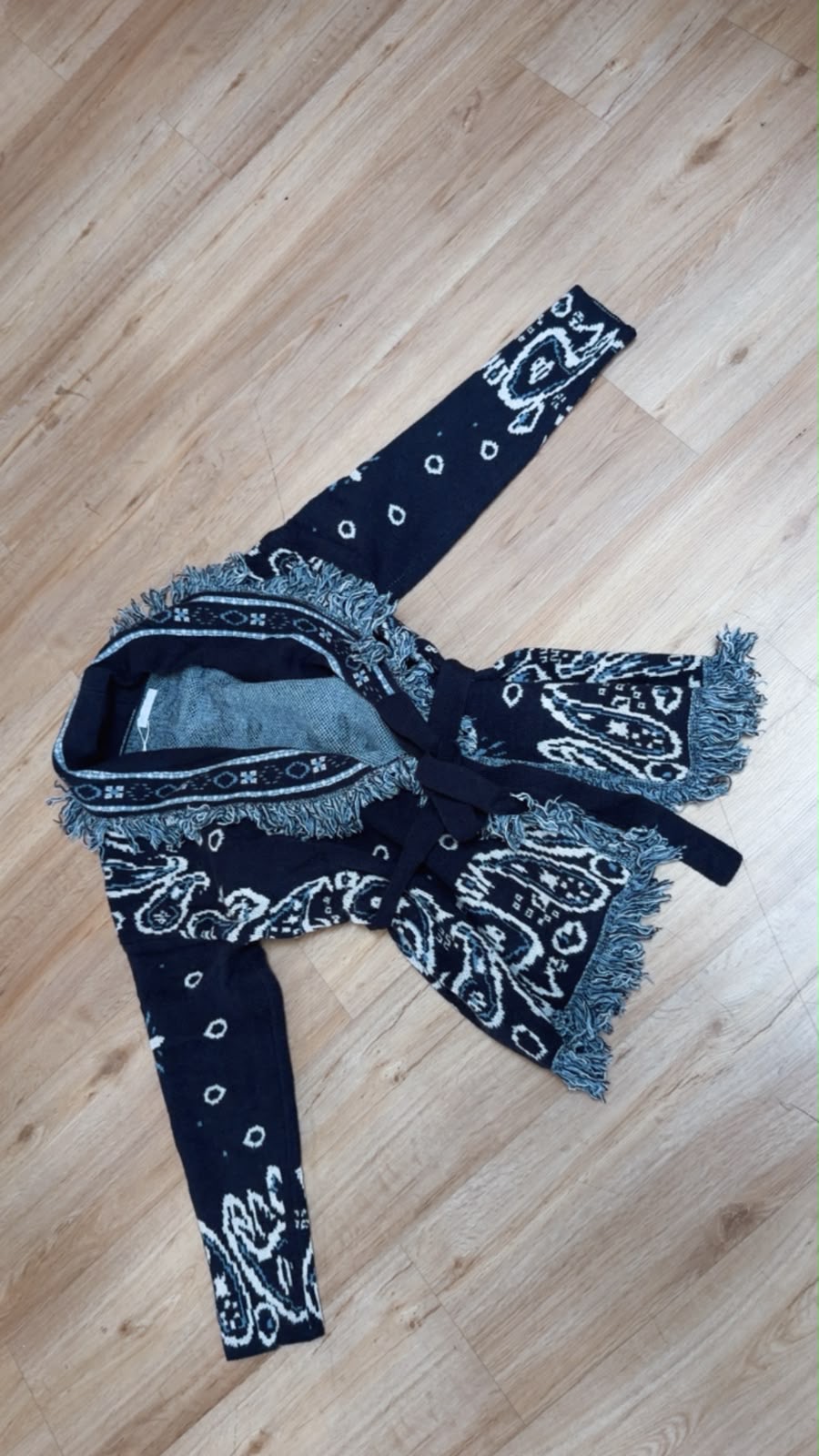 Cardigan mit Fransen & Gürtel Paisley-Muster SJ0179 I Made in Italy 34-42