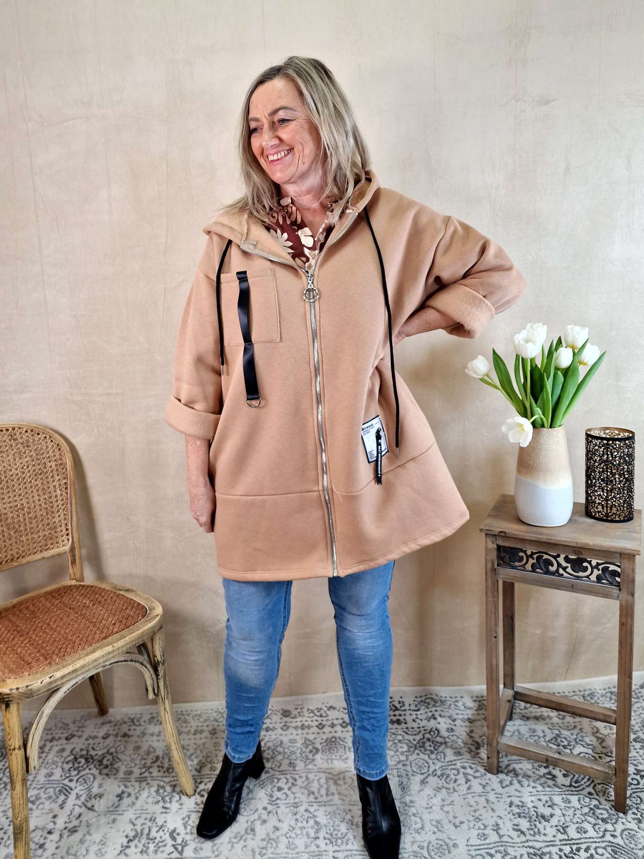 HOODIE SWEATER JACKE CARLO CAMEL 34-42 Made in Italy Oversize lange Sweatshirtjacke HOODIE SWEATER JACKE CARLO CAMEL 34-42 Made in Italy Oversize lange Sweatshirtjacke