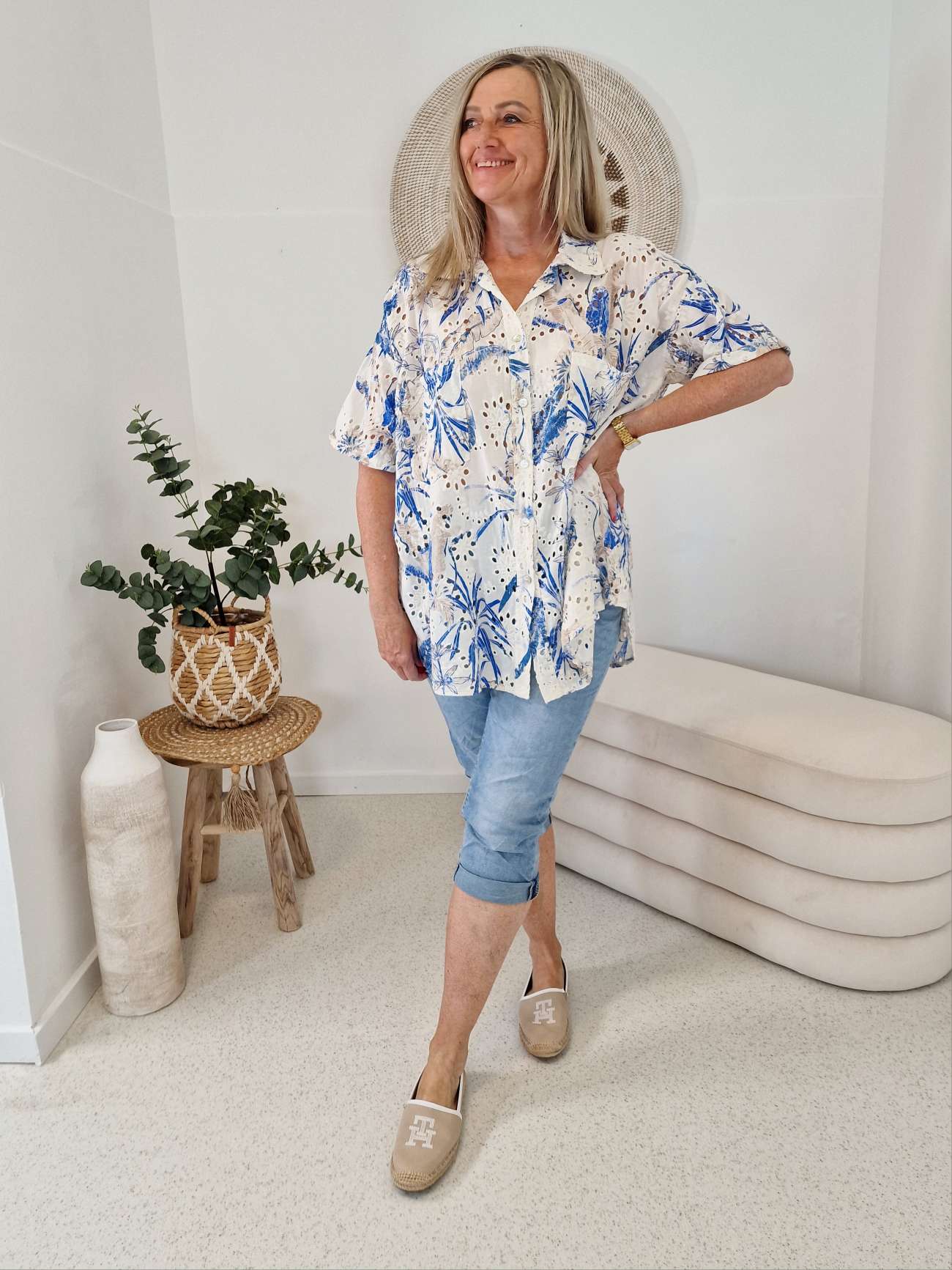 LOCHSTICKEREI BLUSE ROMANCE ROYAL BLAU Oversize 34-42/44 Hemd Hemdbluse Baumwolle LOCHSTICKEREI BLUSE ROMANCE ROYAL BLAU Oversize 34-42/44 Hemd Hemdbluse Baumwolle