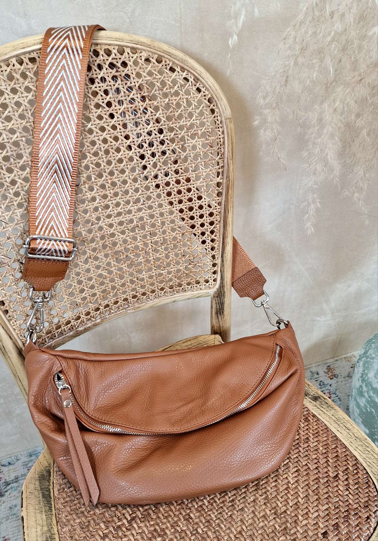 XXL BAUCHTASCHE VERDA COGNAC SILBER mit Zusatzgurt Made in Italy Ledertasche echt Leder XXL BAUCHTASCHE VERDA COGNAC SILBER mit Zusatzgurt Made in Italy Ledertasche echt Leder