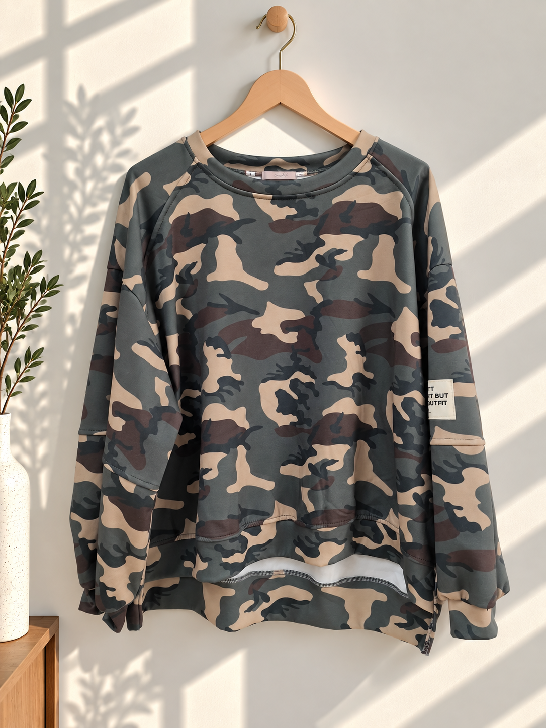 🤎 Camouflage Butterstoff Oversize Sweatshirt mit Statement-Patch | SW0100 | Made in Italy