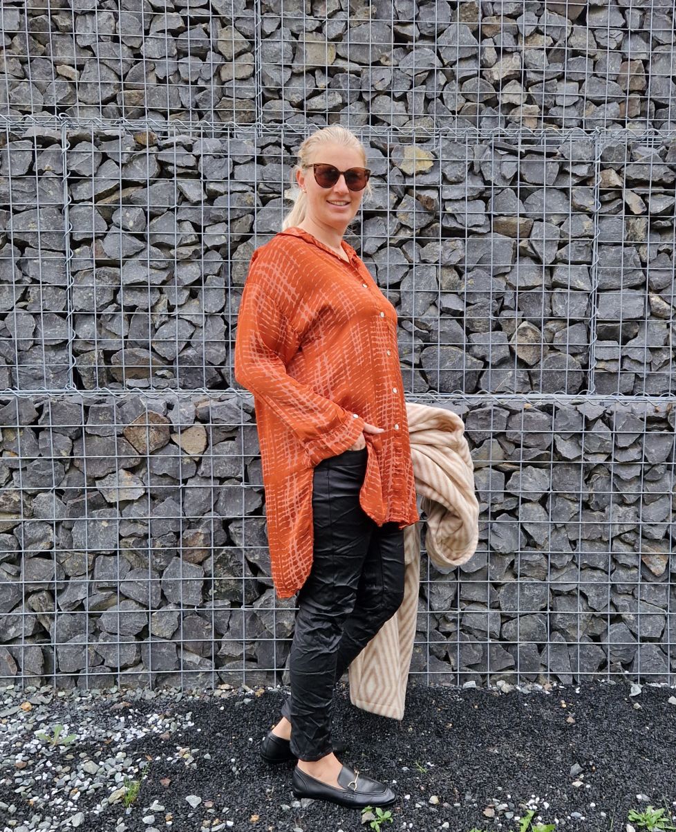 OVERSIZE BLUSE LUCY ROT 34-42 Made in Italy Seide Silk Longbluse Hemd OVERSIZE BLUSE LUCY ROT 34-42 Made in Italy Seide Silk Longbluse Hemd
