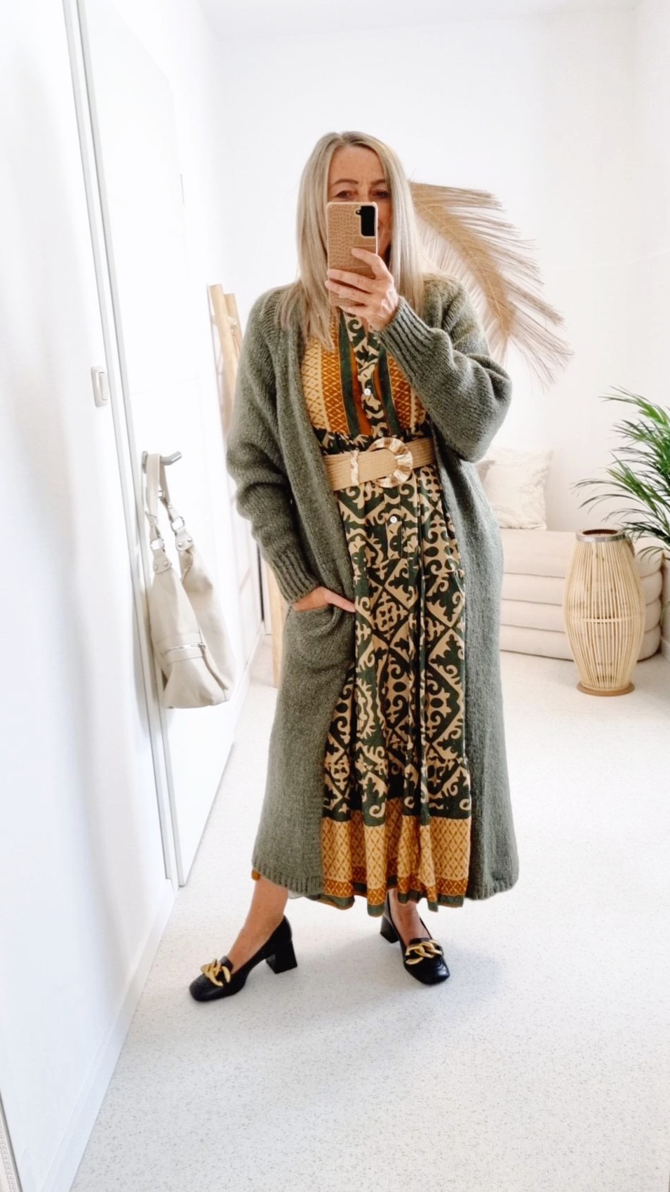 EDLER KNIT CARDIGAN CHRISTIN KHAKI MOHAIR 34-42 Made in Italy Strickjacke Strickmantel Mantel EDLER KNIT CARDIGAN CHRISTIN KHAKI MOHAIR 34-42 Made in Italy Strickjacke Strickmantel Mantel