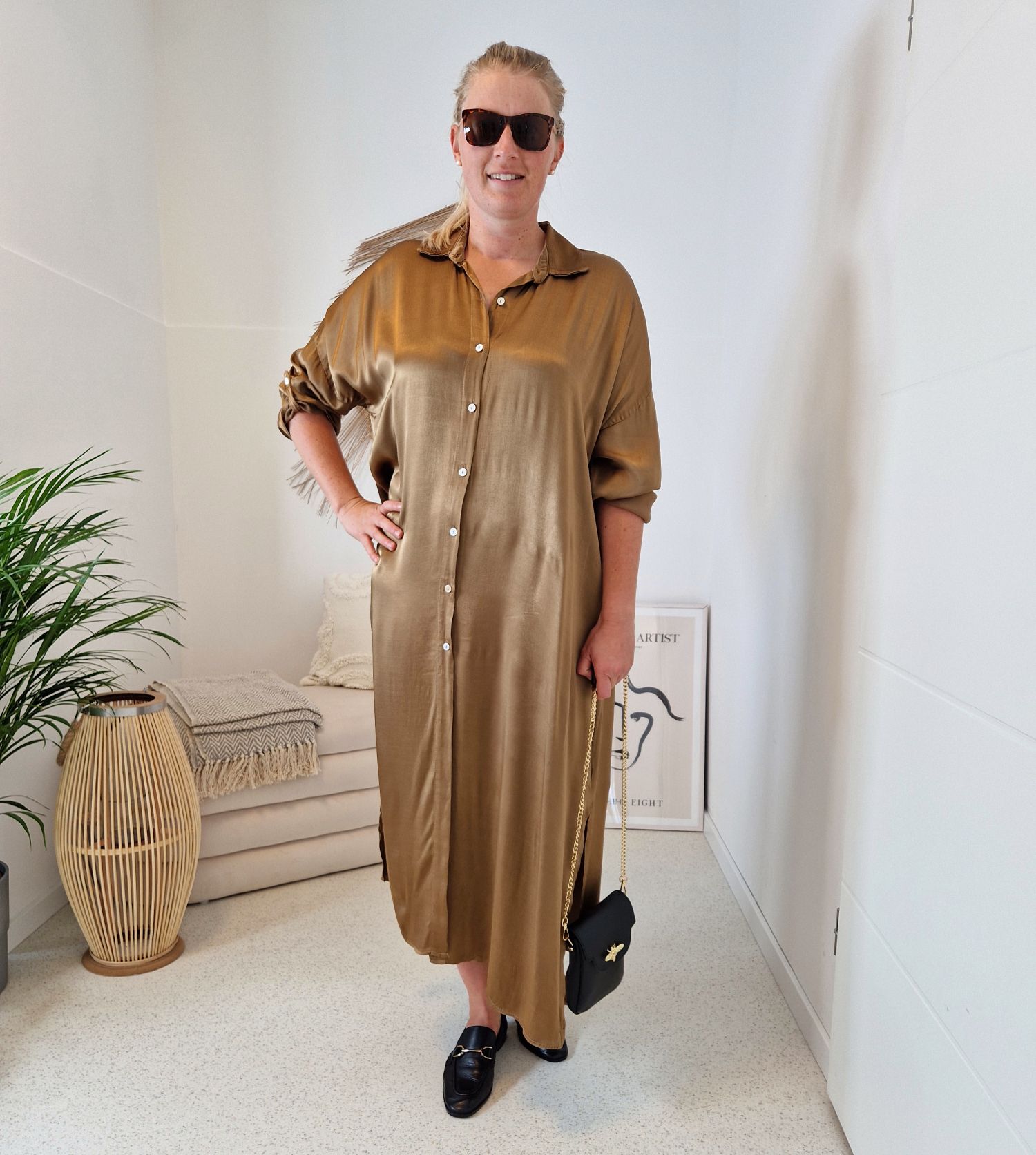 BLUSENKLEID NORA CAMEL 34-42/44 Made in Italy Oversize Maxi Kleid Mantel DRESS Satin Optik BLUSENKLEID NORA CAMEL 34-42/44 Made in Italy Oversize Maxi Kleid Mantel DRESS Satin Optik