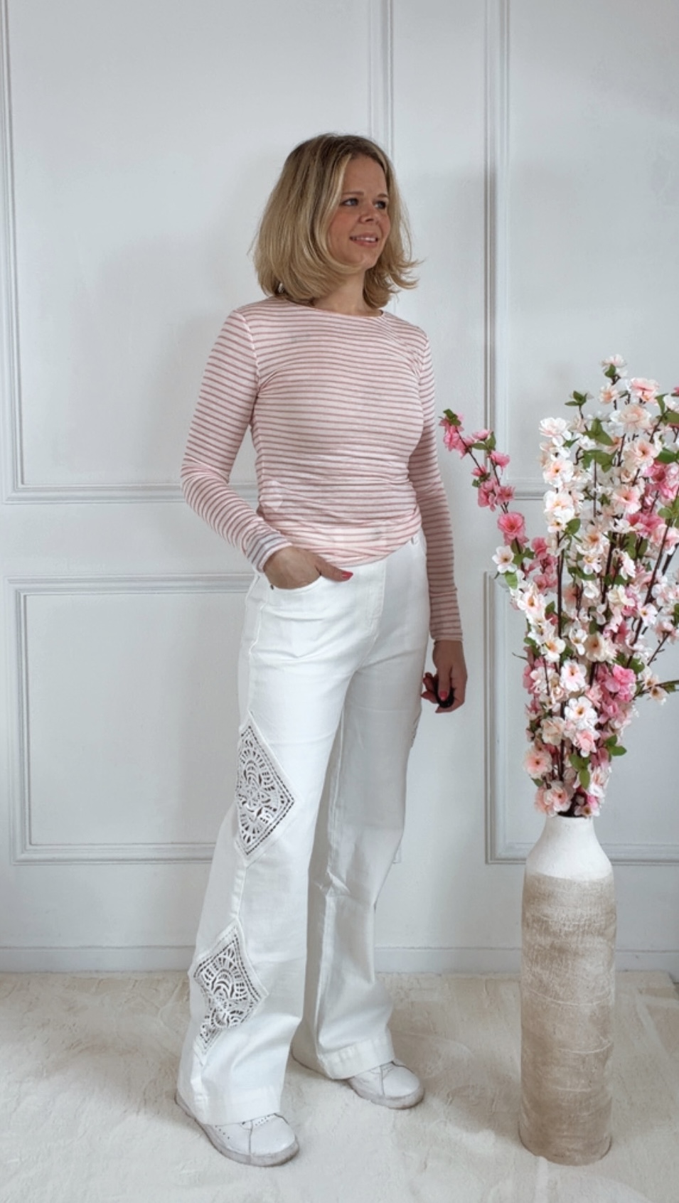 LaceGlow Straight Jeans Italy Style Boho Offwhite